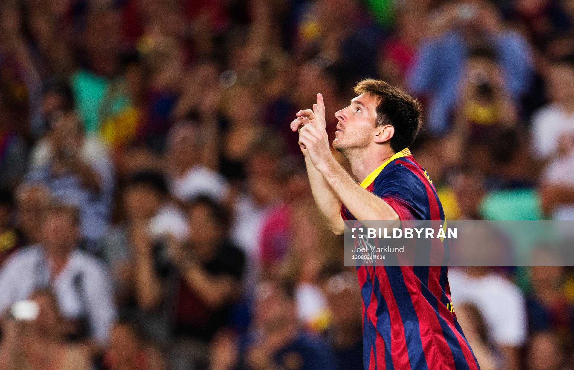 Barcelonas Lionel Messi jublar