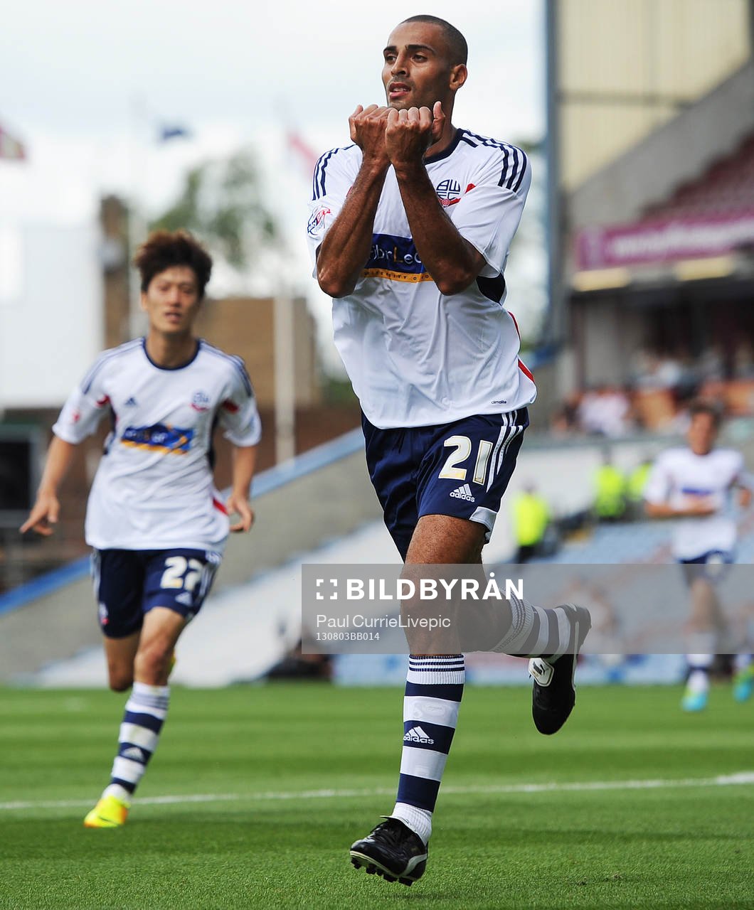 Football - Burnley v Bolton Wanderers - Sky Bet Football