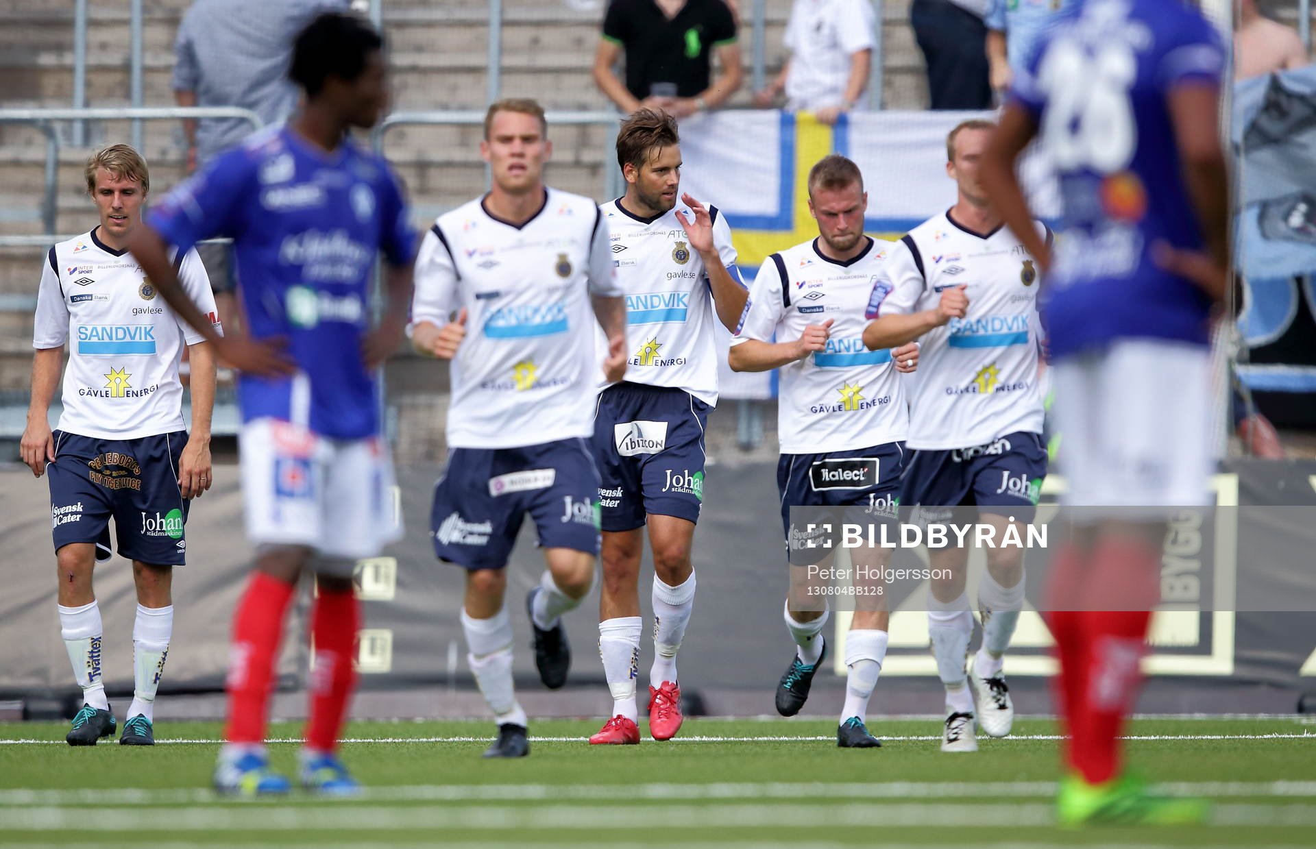 Lag och supporters jublar