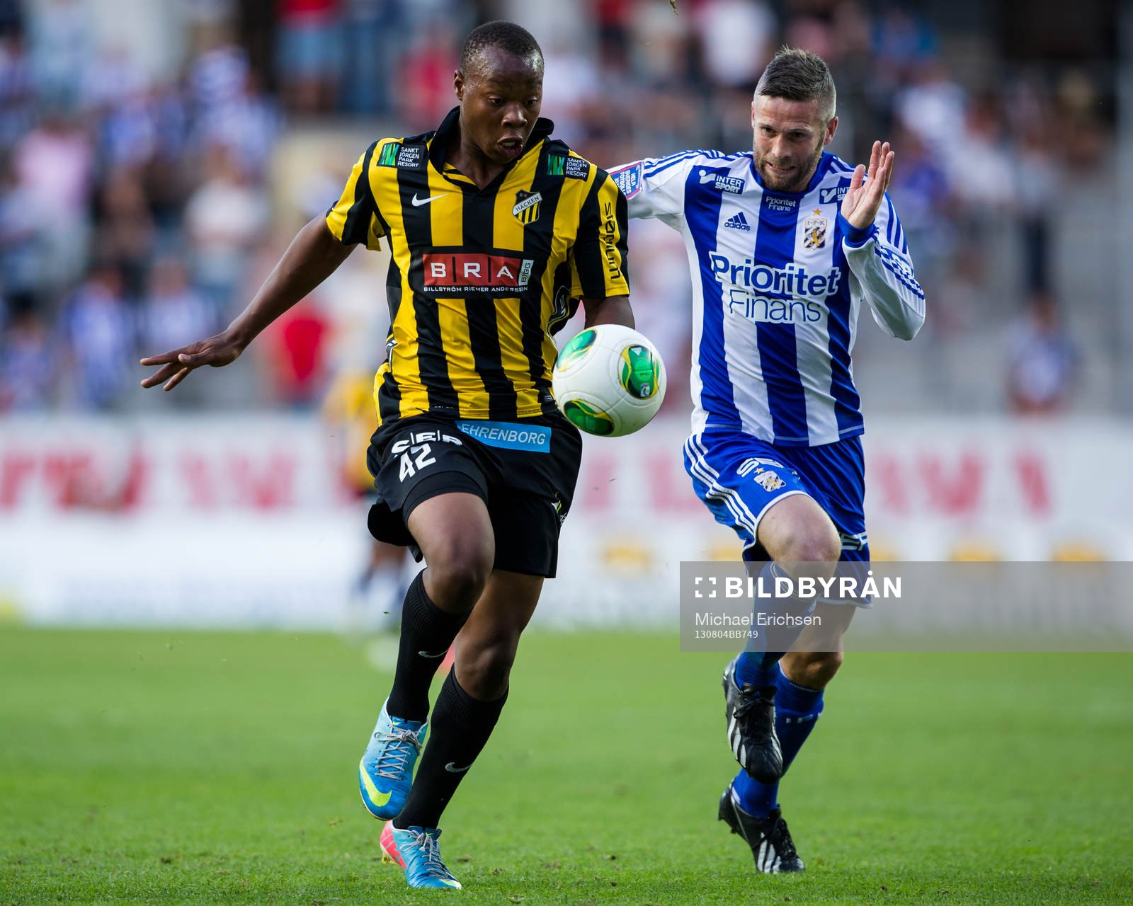Häckens Carlos Strandberg i löpduell med IFK Göteborgs