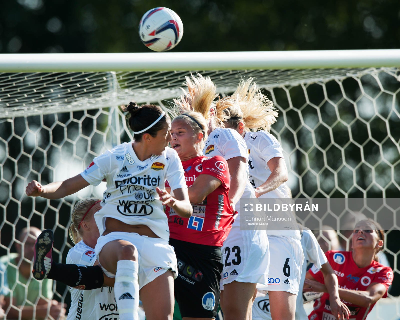 Fotboll, damallsvenskan, Kristianstad - Tyresö: Kvitteringschans för Kristianstad på övertid, men Tyresö nickar undan