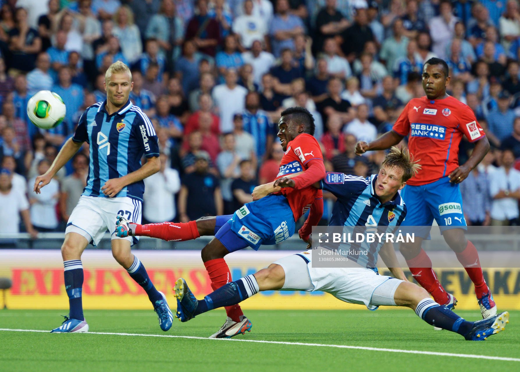 Helsingborgs David Accam och Djurgårdens Emil Bergström
