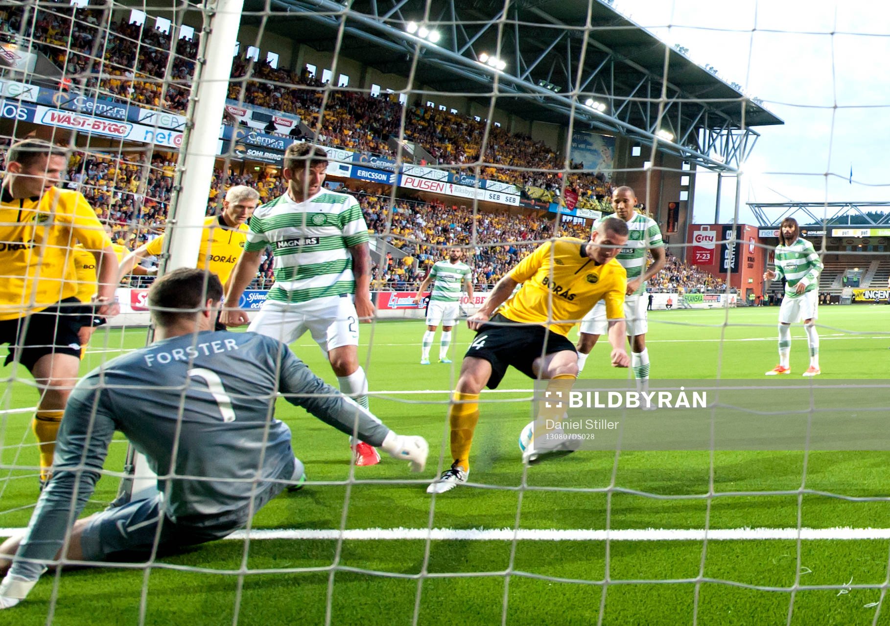 James Keene, Elfsborg, har en målchans men missar