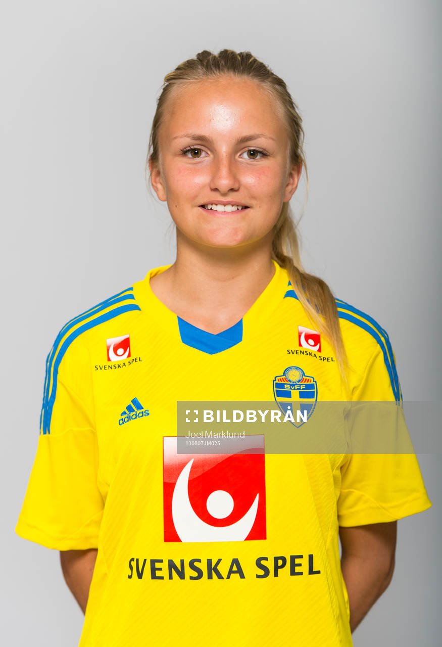 Tova Lindahl, spelare i F15/98-landslaget