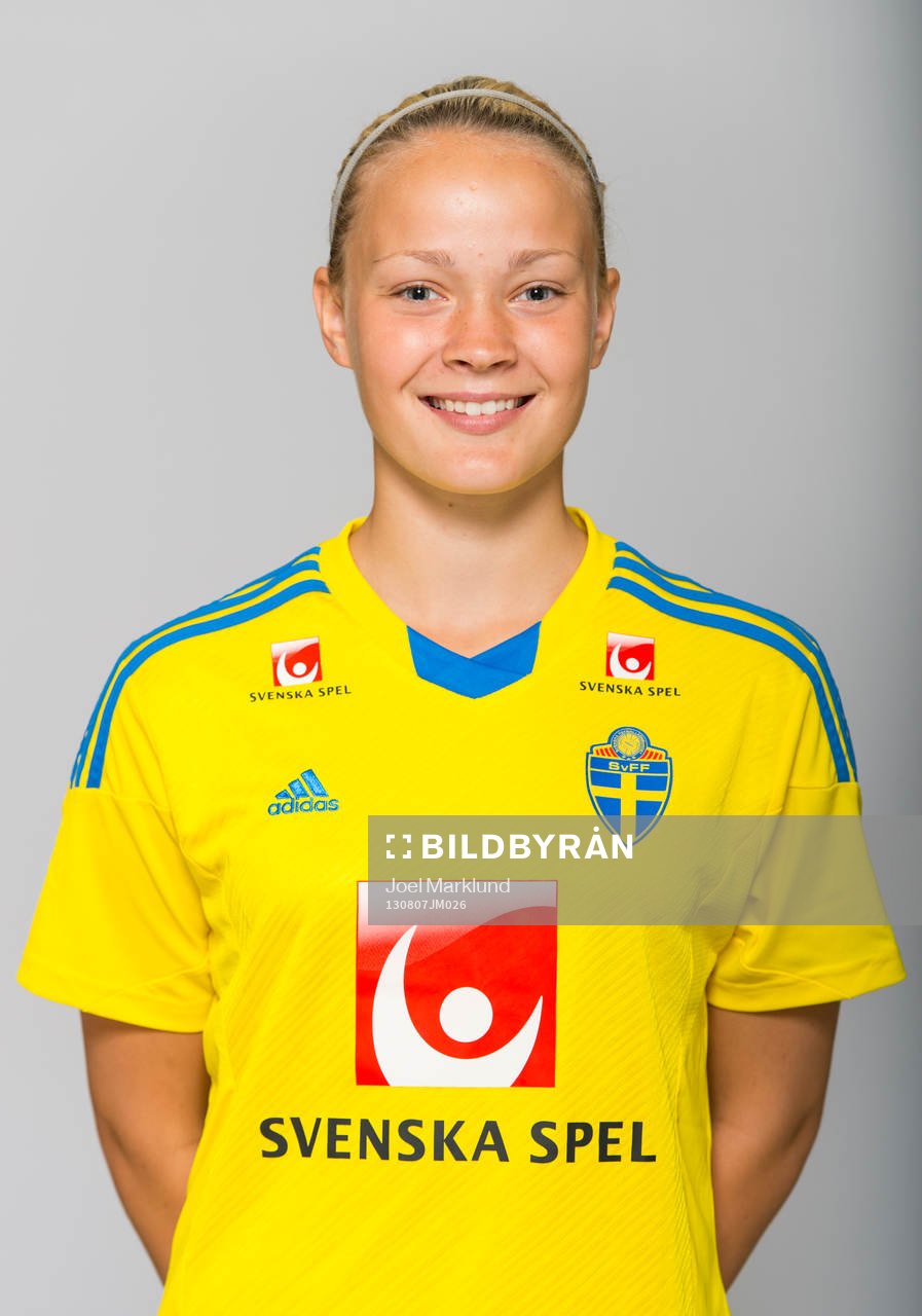 Evelina Finndell, spelare i F15/98-landslaget