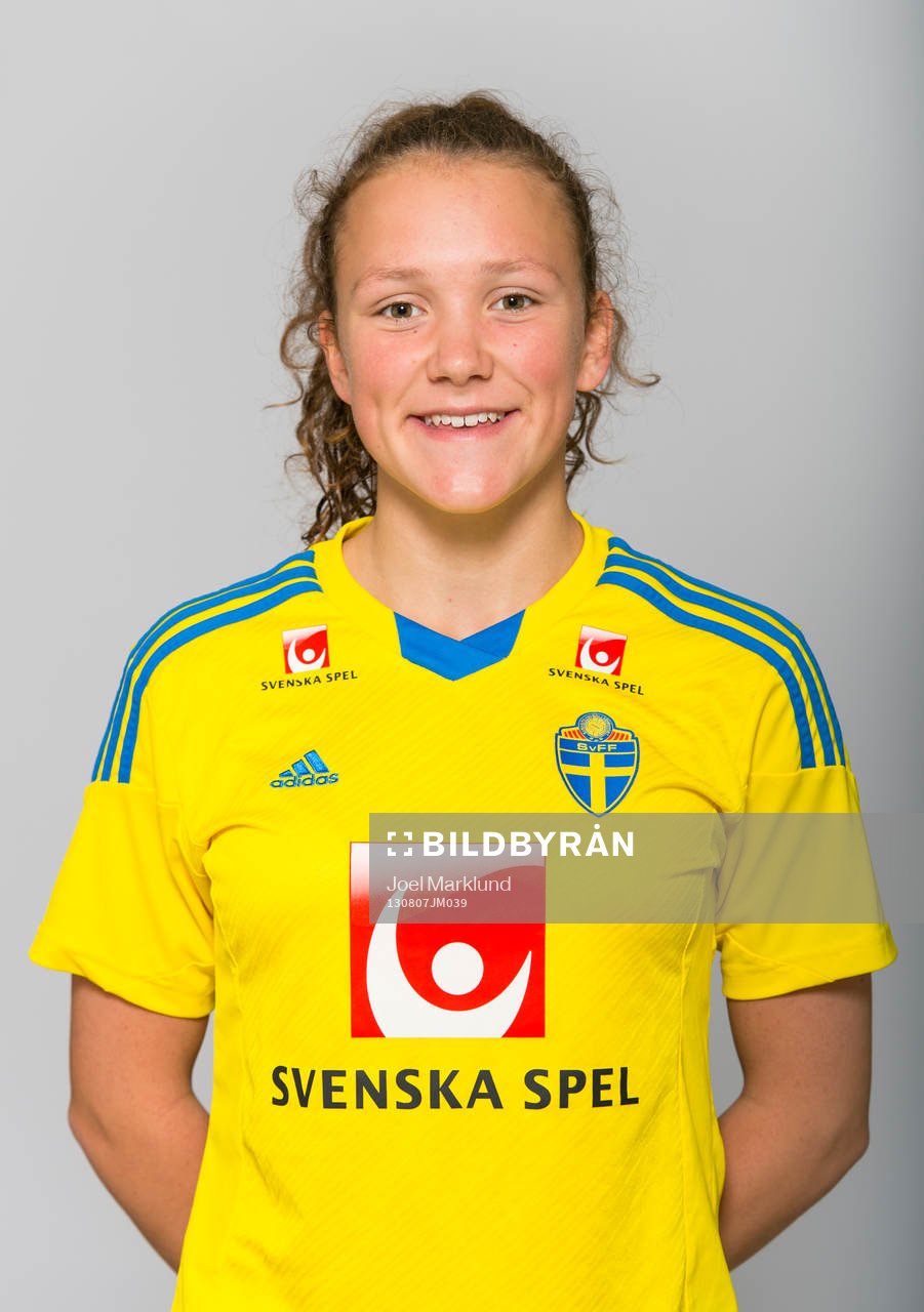 Moa Lundgren, spelare i F15/98-landslaget
