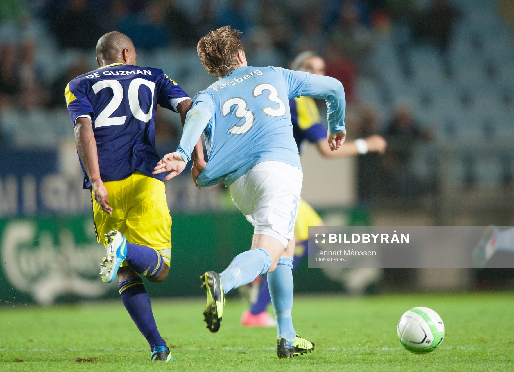 Tröjdragning, Jonathan de Guzman, Swansea,  drar i Emil