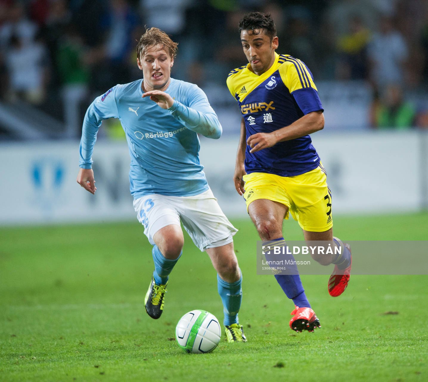 Fotboll, Europa League, kval, Malmö FF - Swansea: Emil Forsberg, Malmö och Neil Taylor, Swansea