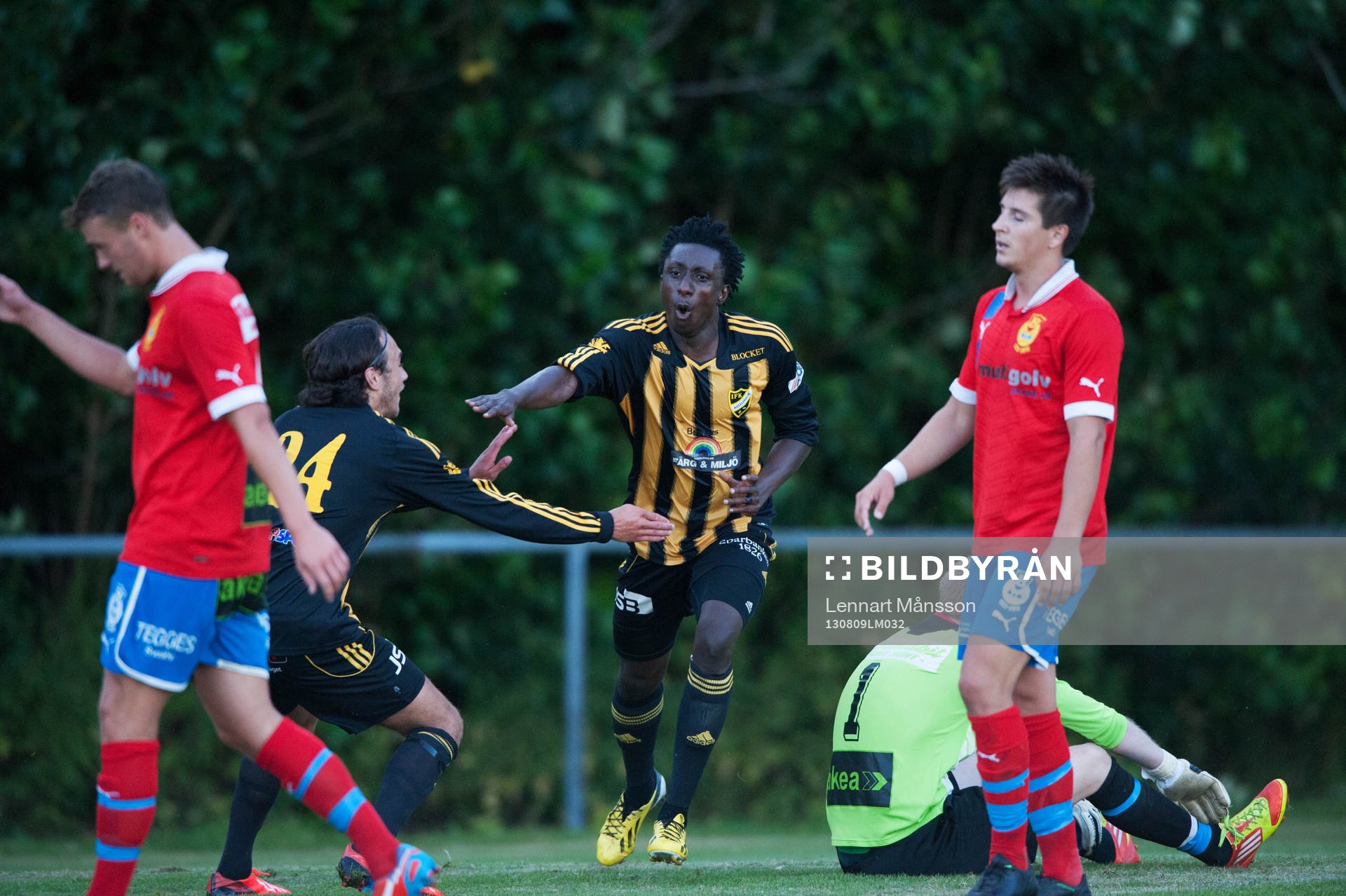 Fotboll, division 3, Borstahusen - IFK Hässleholm: 0-3 Waxiu Shehu, IFK Hässleholm, jubel, glädje