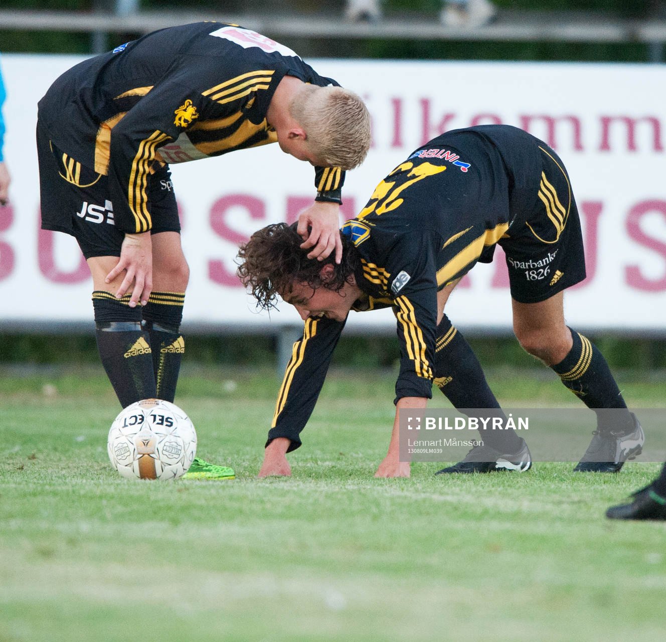 Fotboll, division 3, Borstahusen - IFK Hässleholm: Linus Svensson och Anton Pramberg, IFK Hässleholm