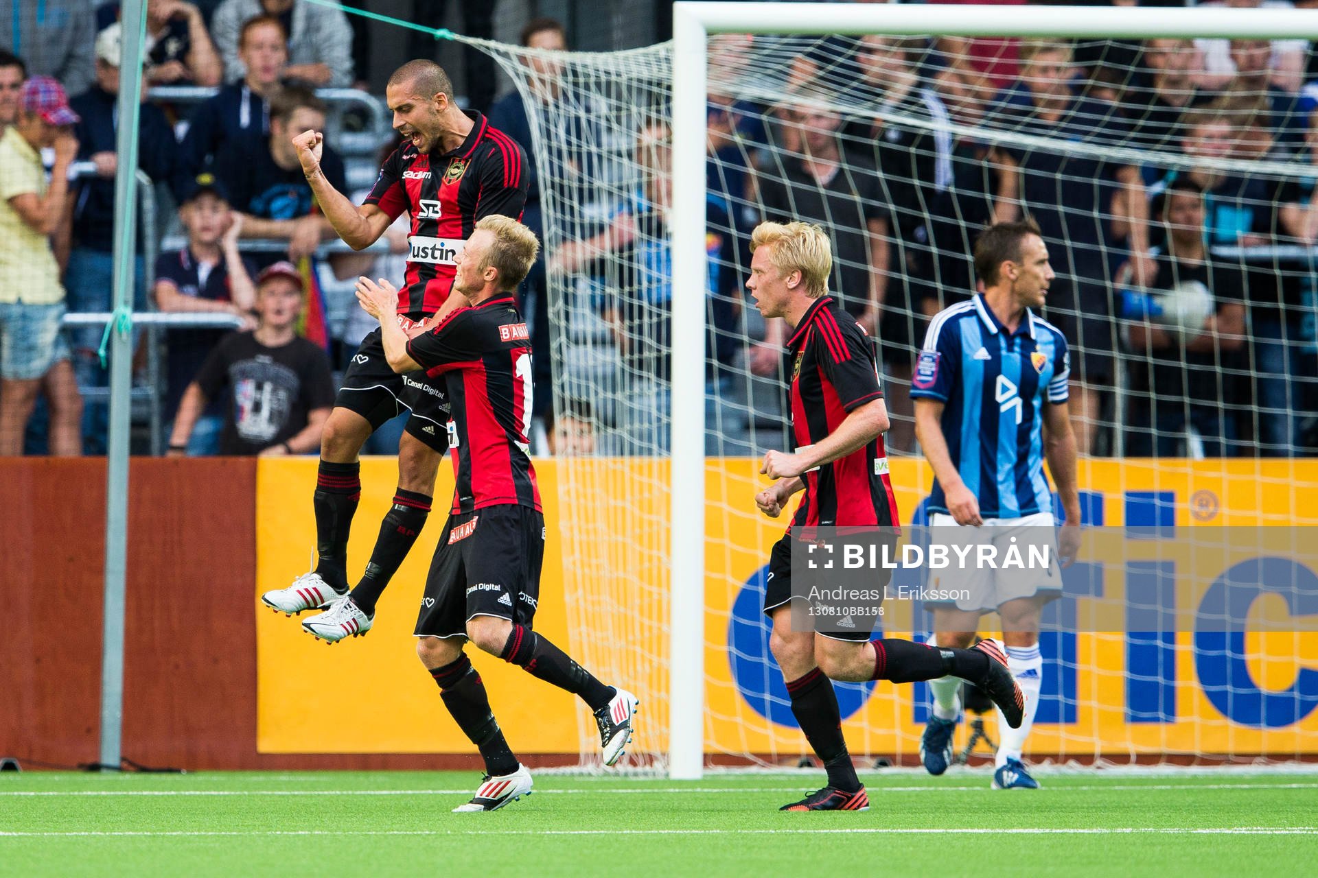 Brommapojkarnas Panajotis Dimitriadis gör 1-0 för