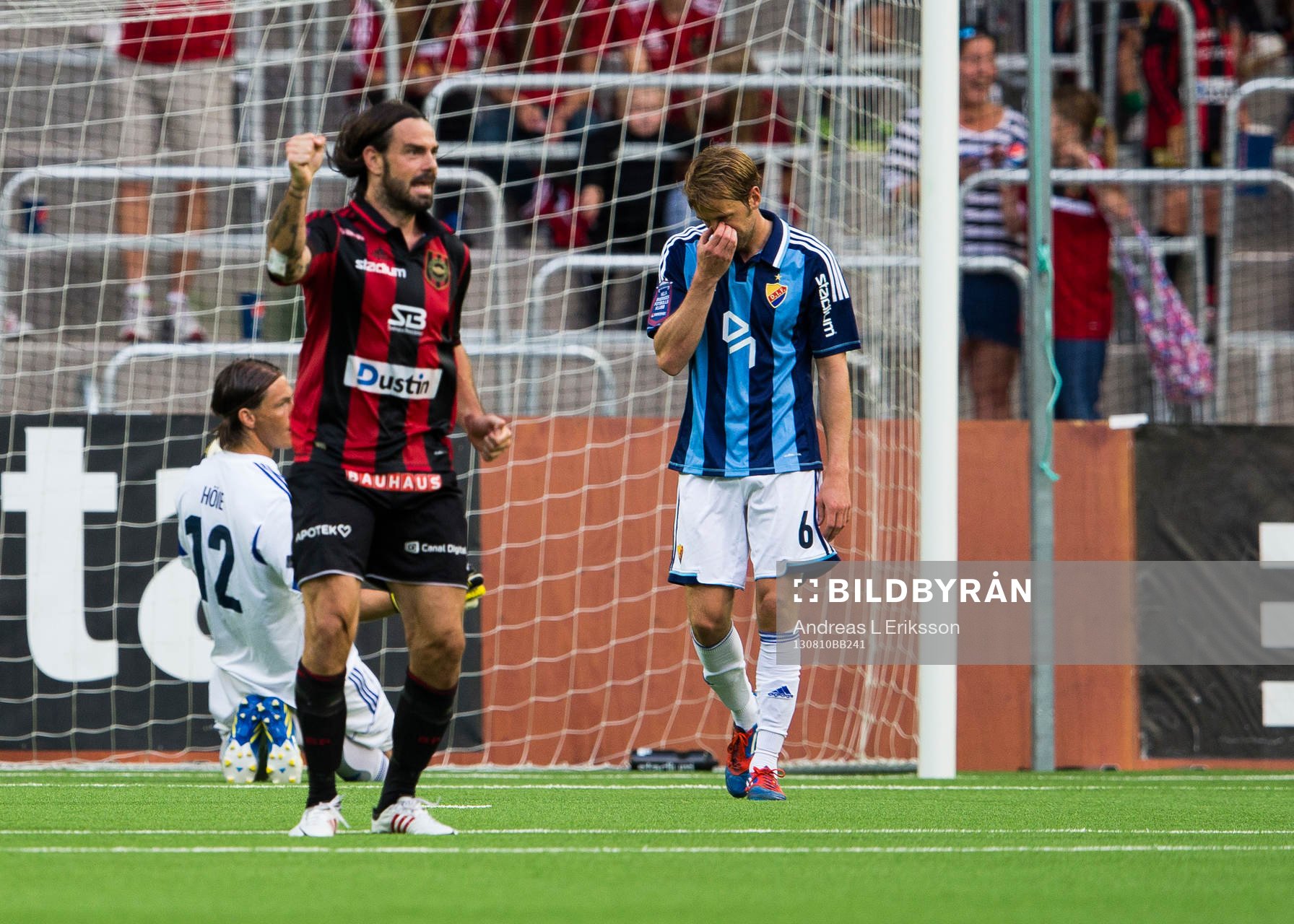 Brommapojkarnas Andreas Eriksson gör 3-0 för