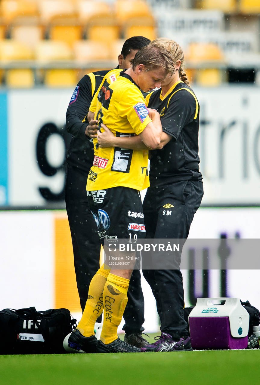 Elfsborgs Simon Hedlund får utgå skadad i fotbollsmatchen