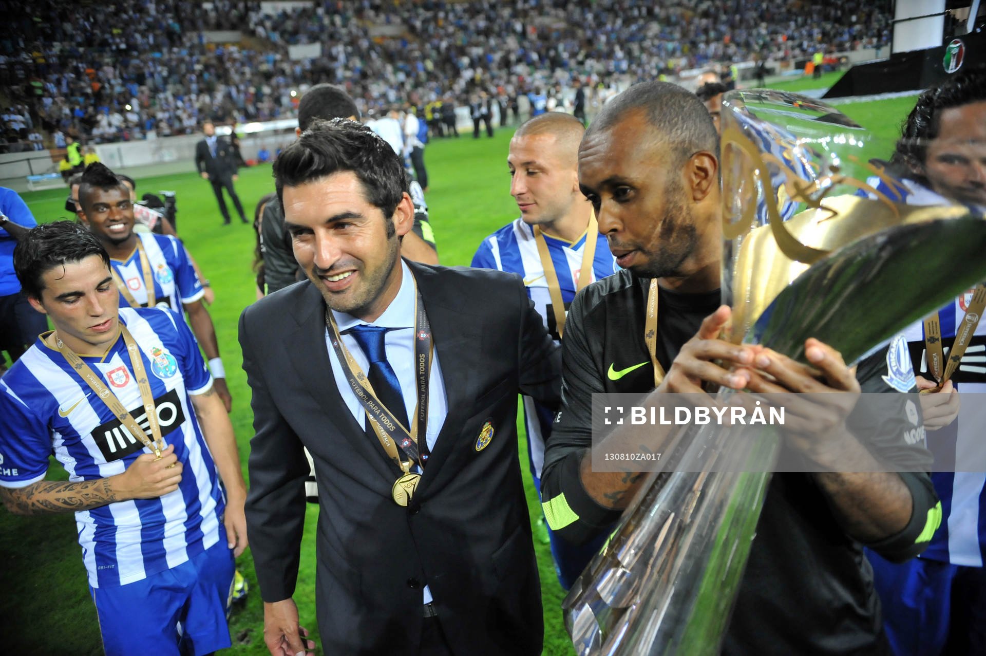 Paulo Fonseca / Helton  - 10.08.2013 - Porto / Vitoria