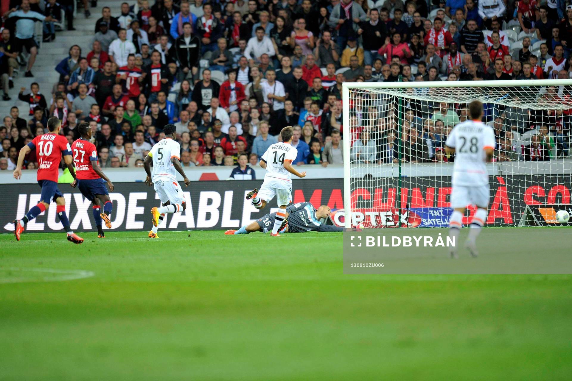 Goal Divock ORIGI - 10.08.2013 - Lille / Lorient - 1er