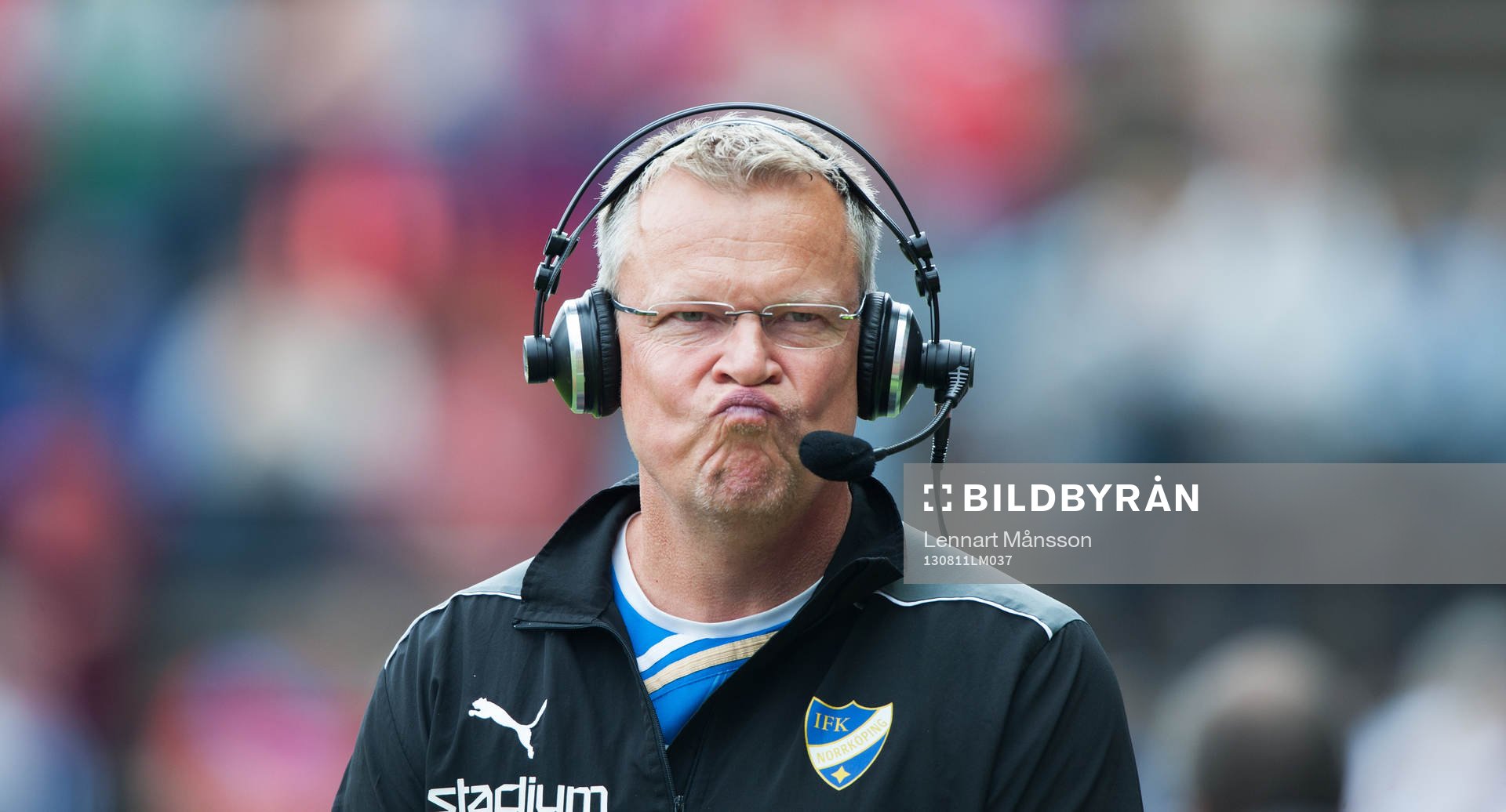 Fotboll, allsvenskan, Helsingborg - Norrköping: Jan Andersson, Norrköping i den allsvenska matchen mellan Helsingborg och Norrköping. Hörlurar.