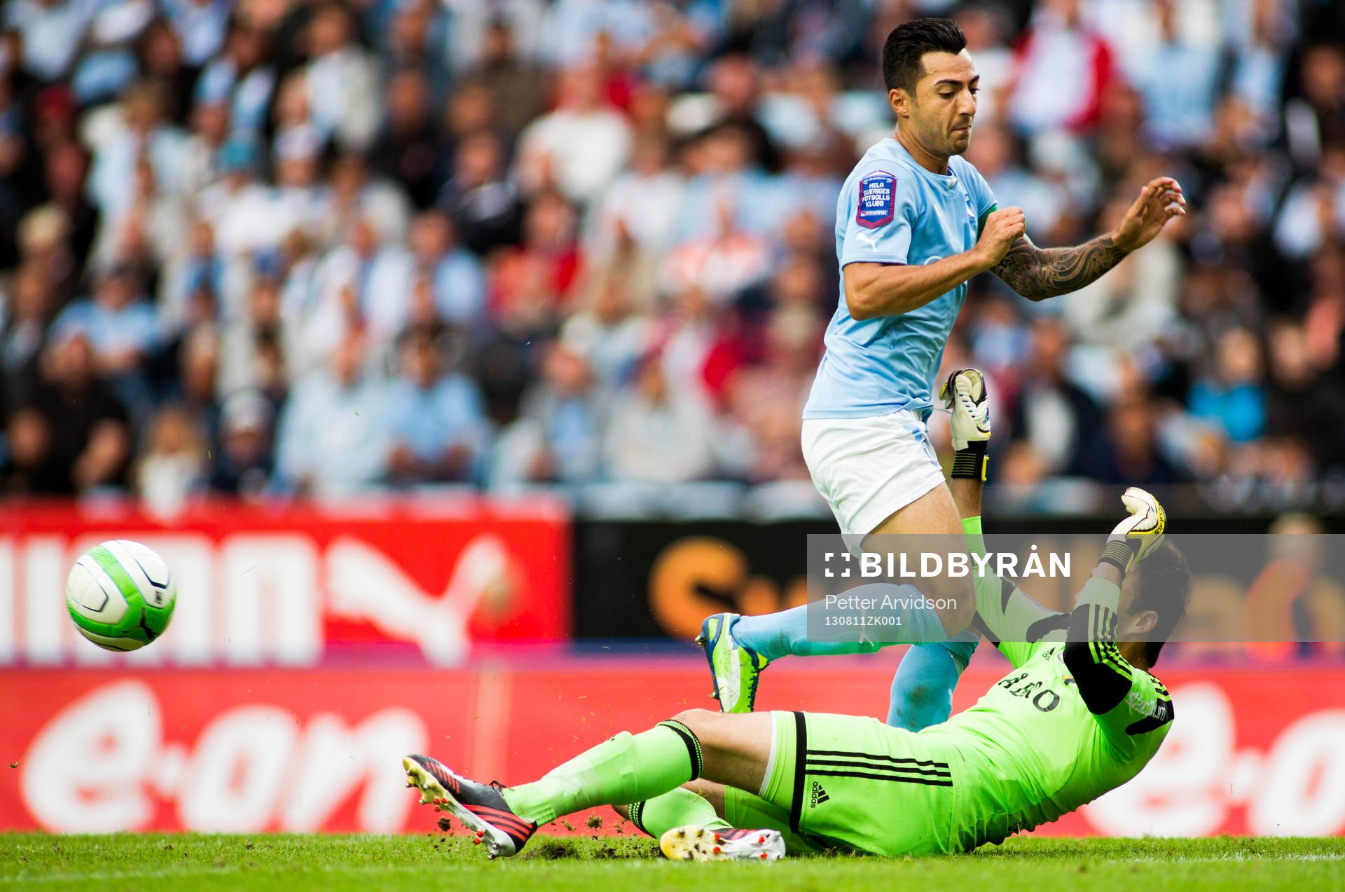 Malmö FFs Jiloan Hamad och AIKs målvakt Kyriakos
