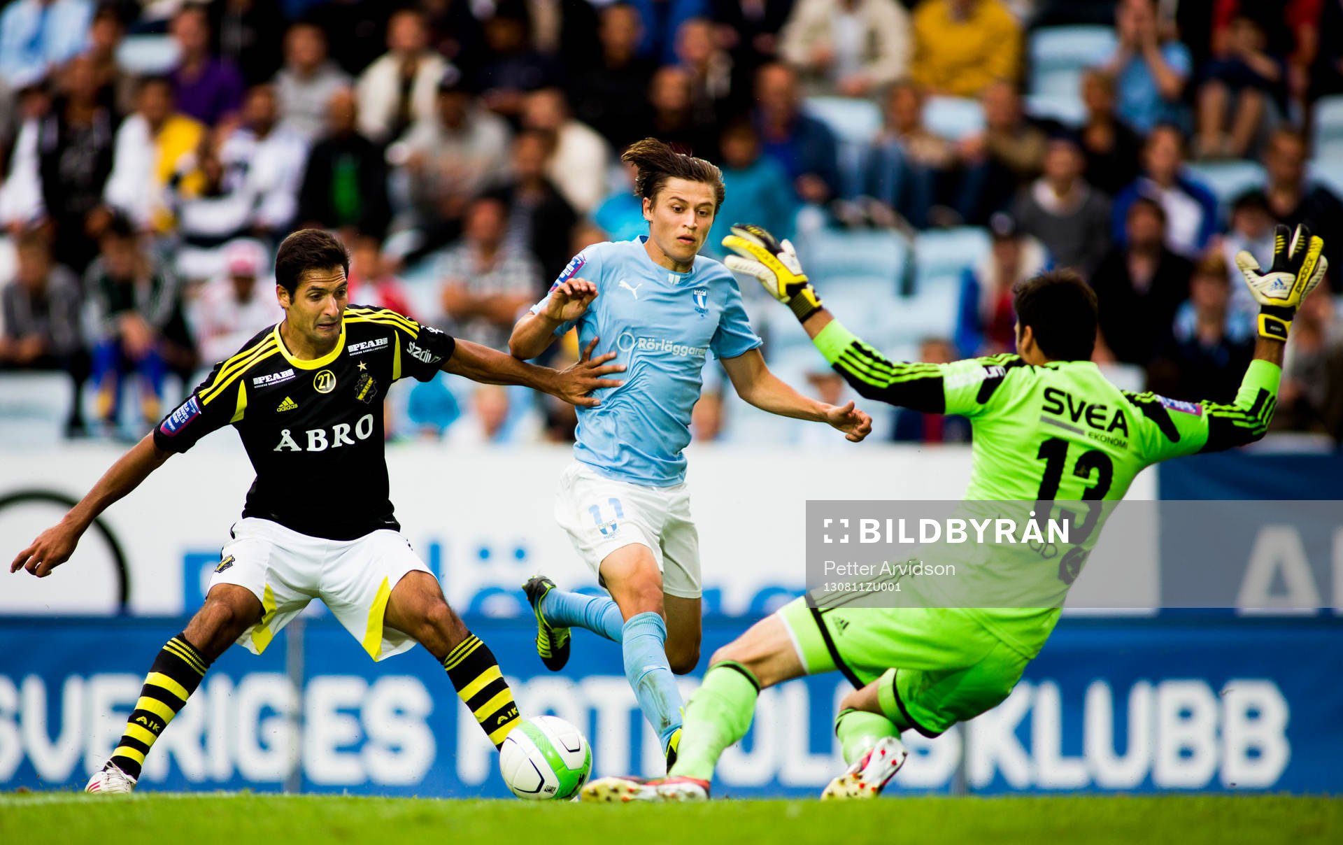 Malmö FFs Simon Thern och AIKs målvakt Kyriakos