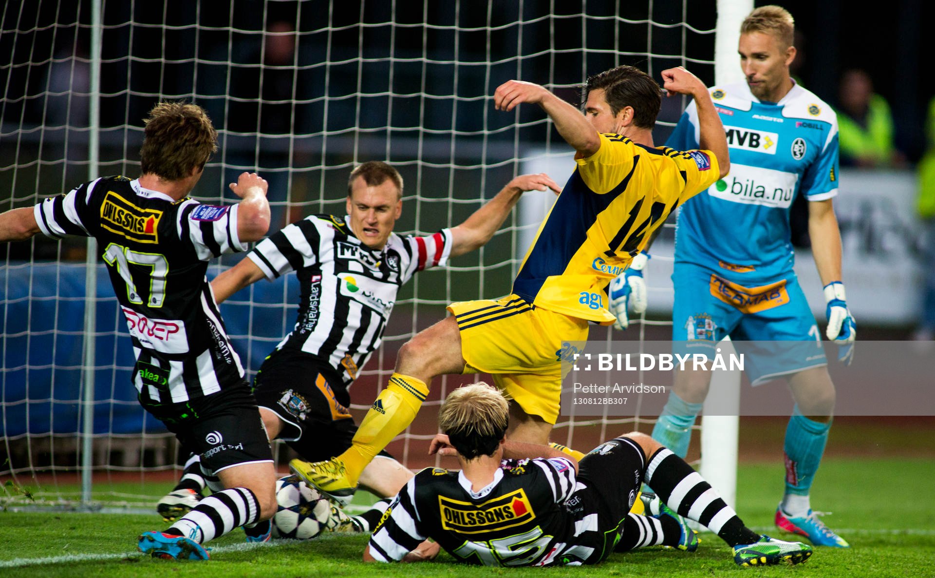 Ängelholms Robin Staf trycker in 2-1