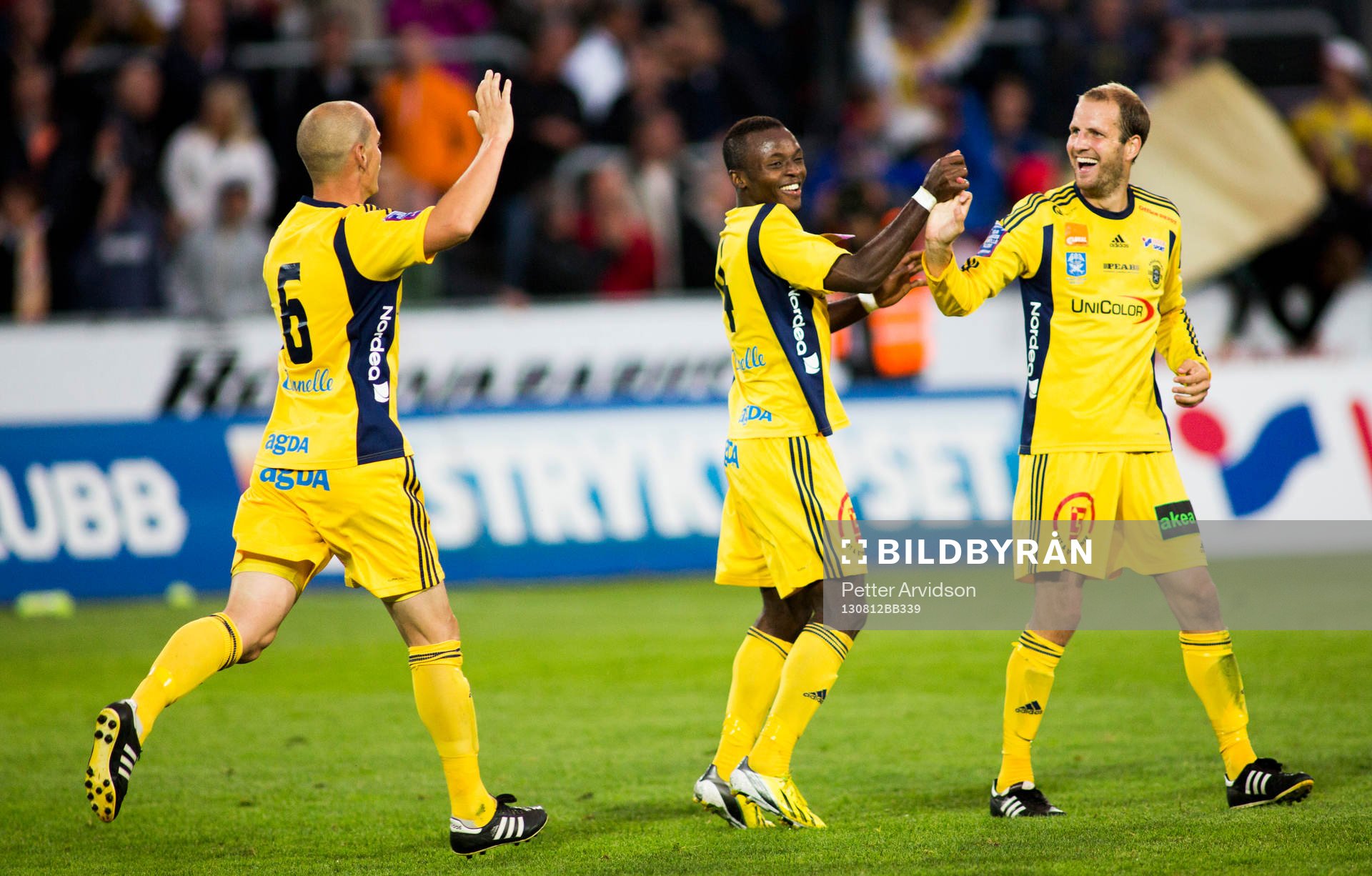 Ängelholms Mikael Dahlgren jublar