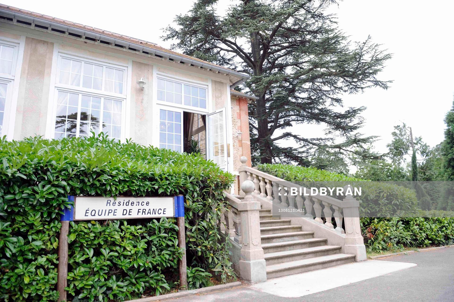  Fotboll, Frankrike, Träning: Residence de l'equipe de France - 12.08.2013 - Arrivee a Clairefontaine - Equipe de France 2013