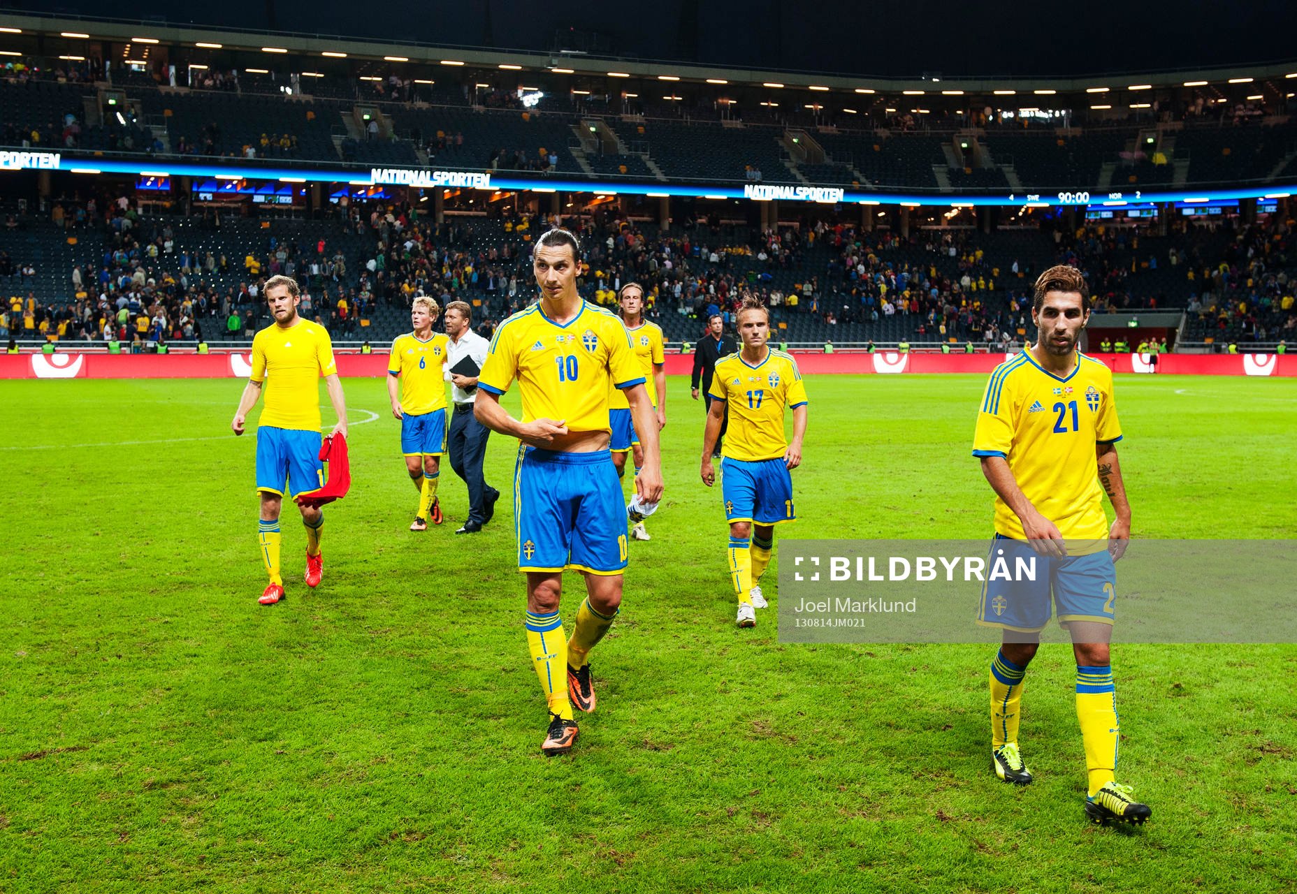 Sveriges Mikael Antonsson, Oscar Hiljemark, players manager