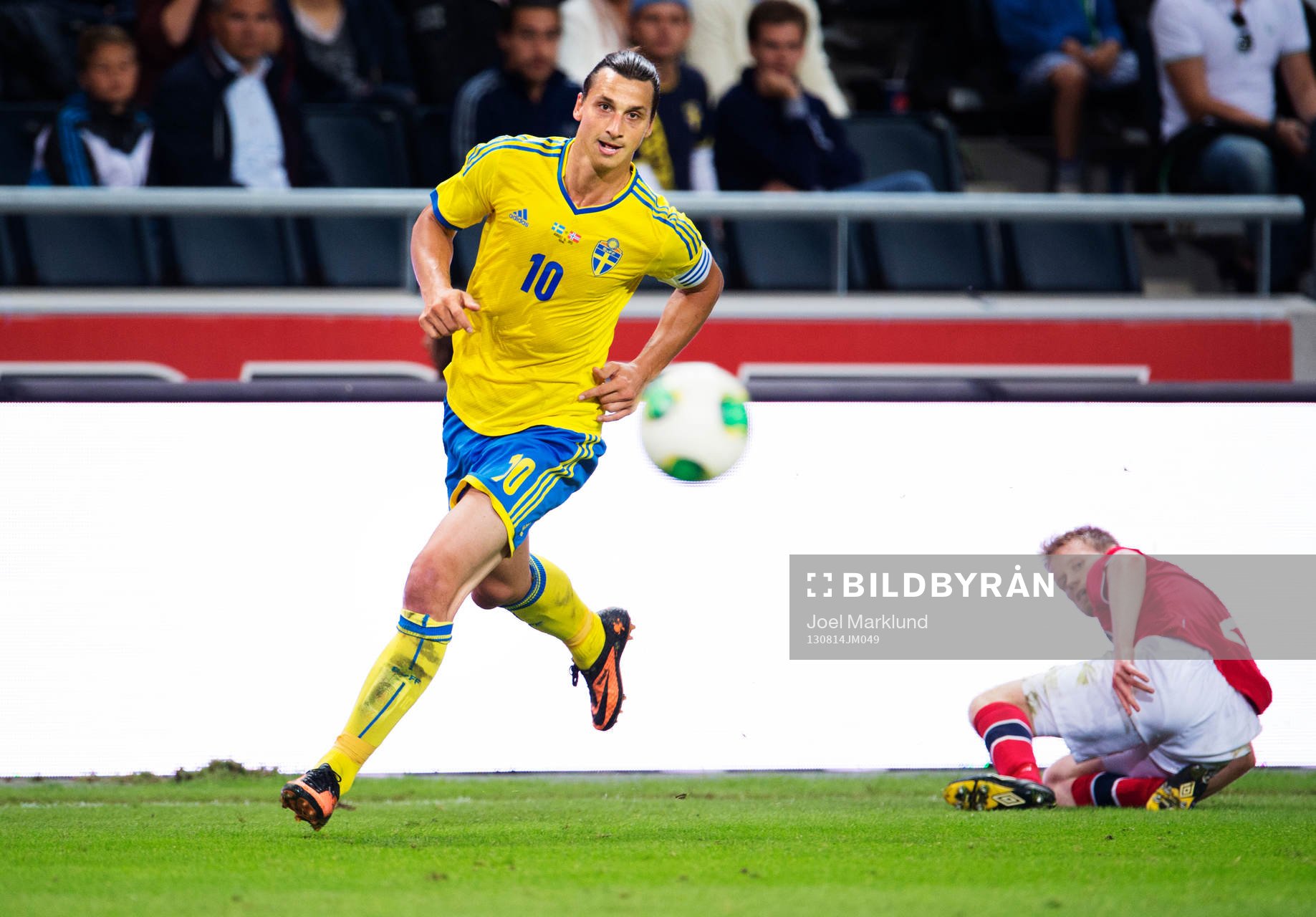 Sveriges Zlatan Ibrahimovic springer