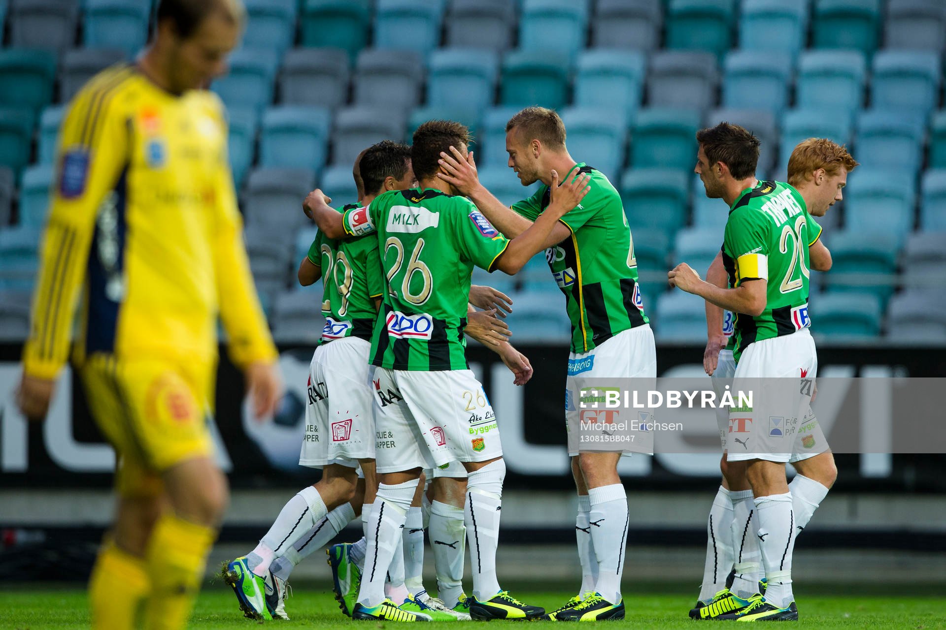 Jubel i GAIS efter att Daniel Mendes gjort 1-0 under fotbollsmatchen i Superettan mellan GAIS - Ängelholm den 15 augusti 2013 i Göteborg.