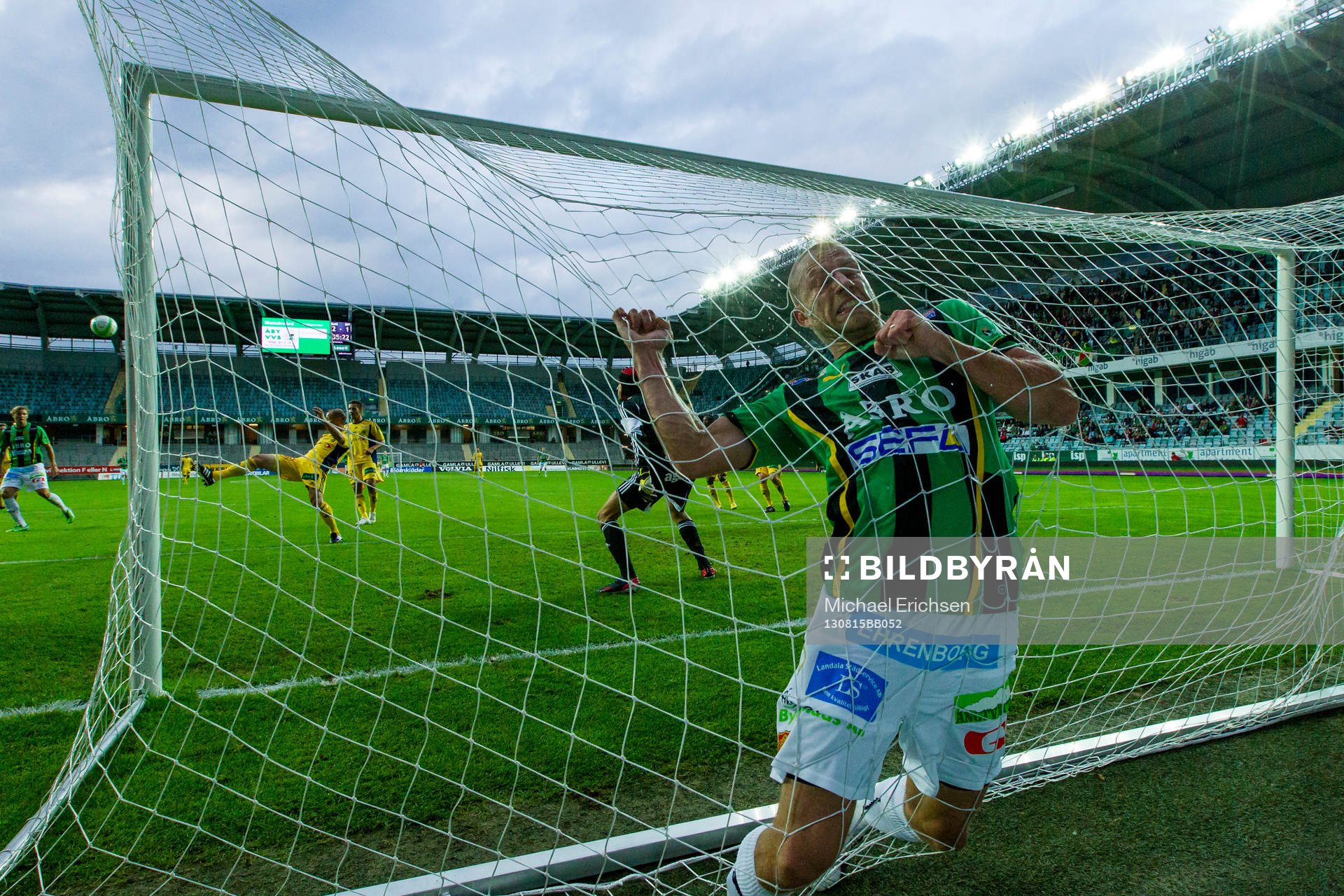 GAIS Joel Johansson hänger i nätet