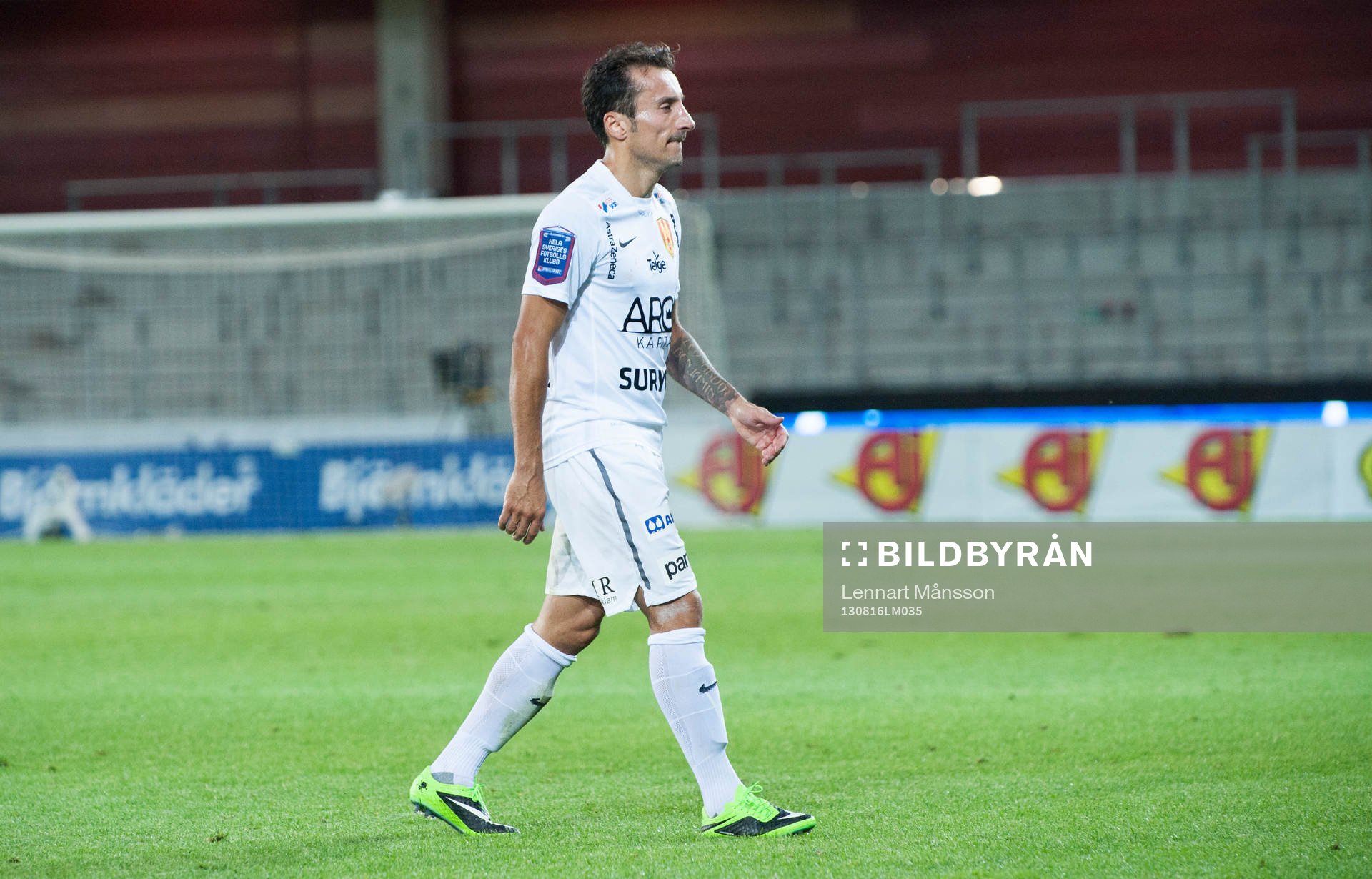 Tunga steg, Louay Chanko, Syrianska