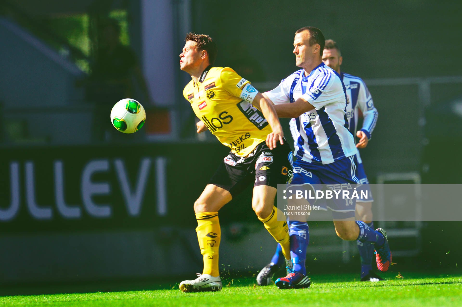 IFK Göteborgs Hjalmar Jonsson trycker till Elfsborgs James