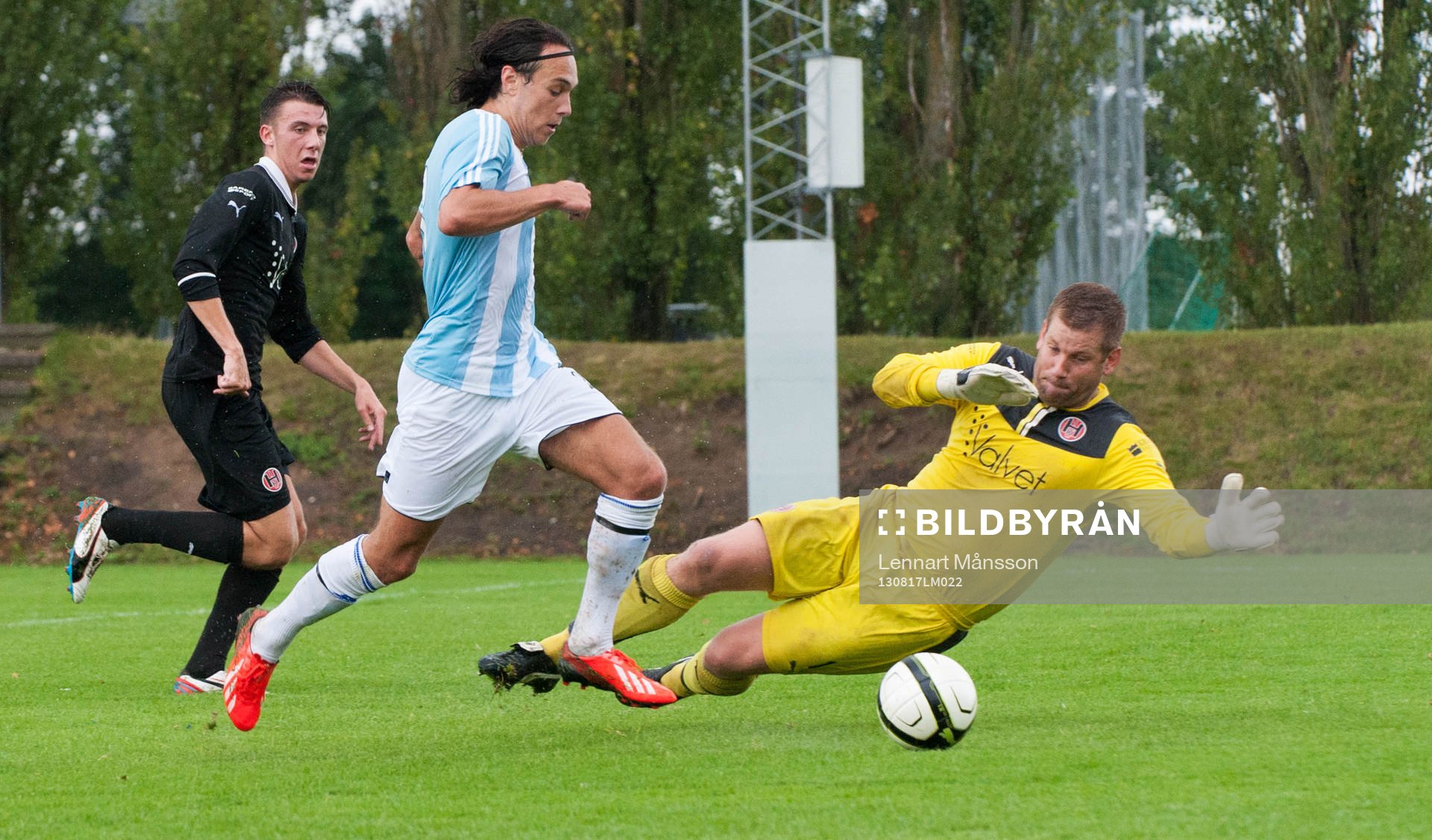 0-4 Karim Al-Asi, Hässleholm, friläge, rundar målvakten
