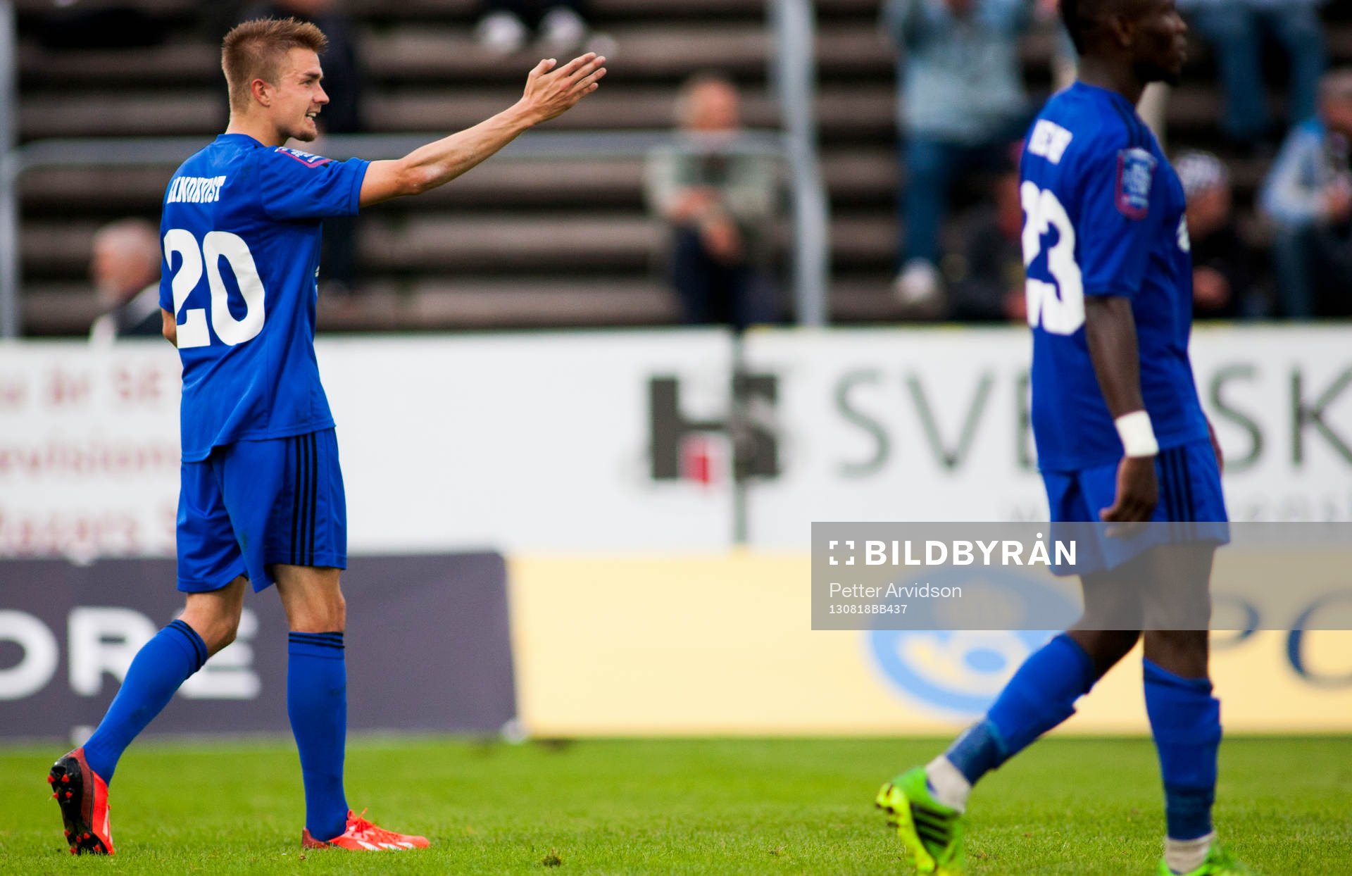 Östersunds Rasmus Lindkvist och Samuel Mensiro deppar