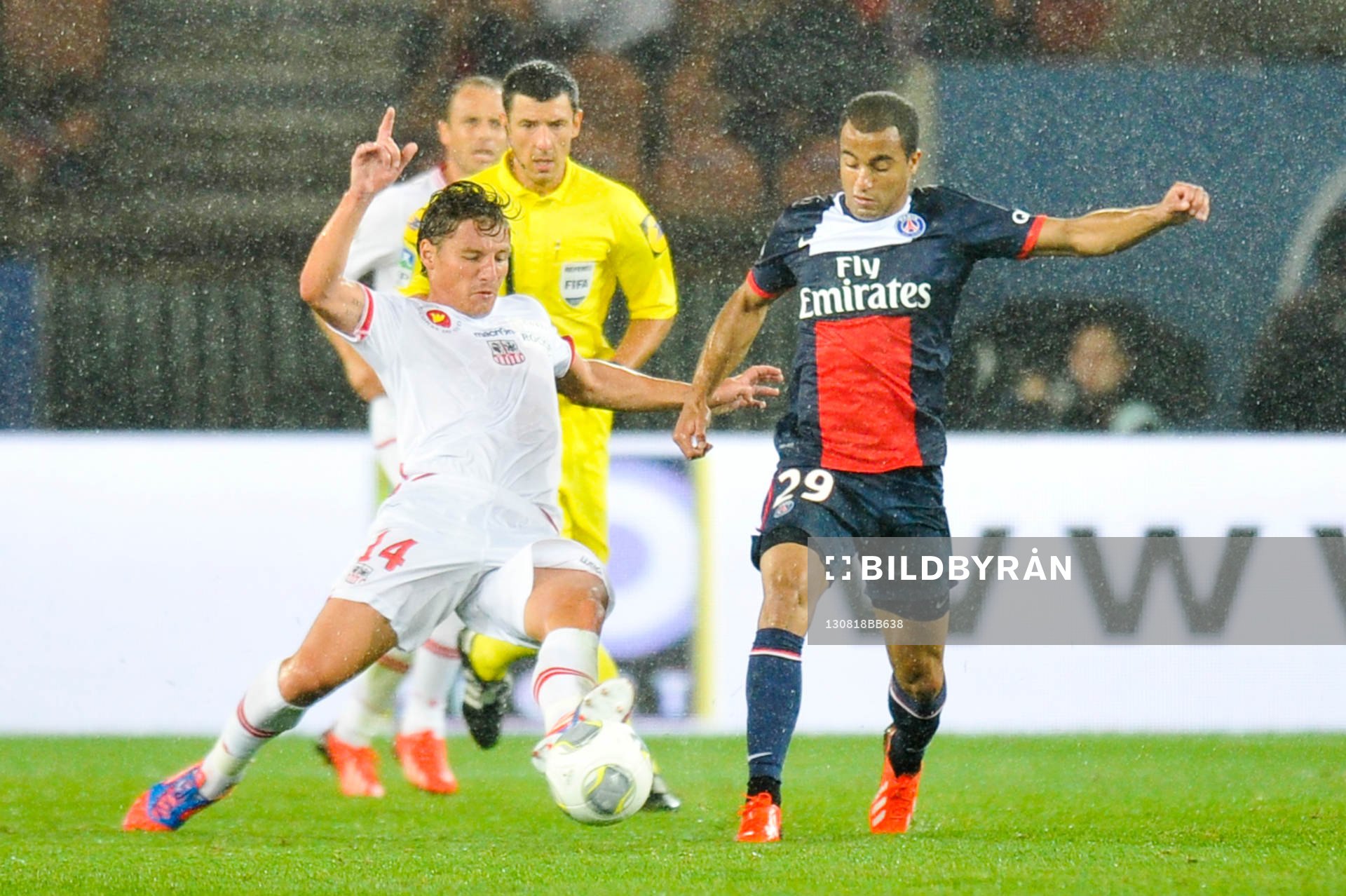 Mehdi MOSTEFA / Lucas MOURA  - 18.08.2013 - Paris Saint