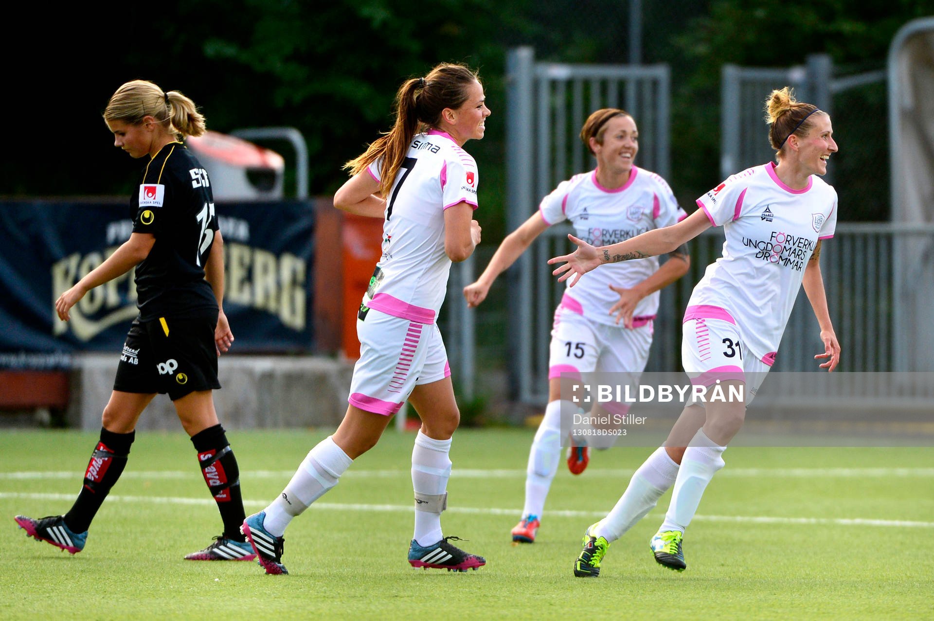 LdB FC Malmös Anja Mittag gör 0-1