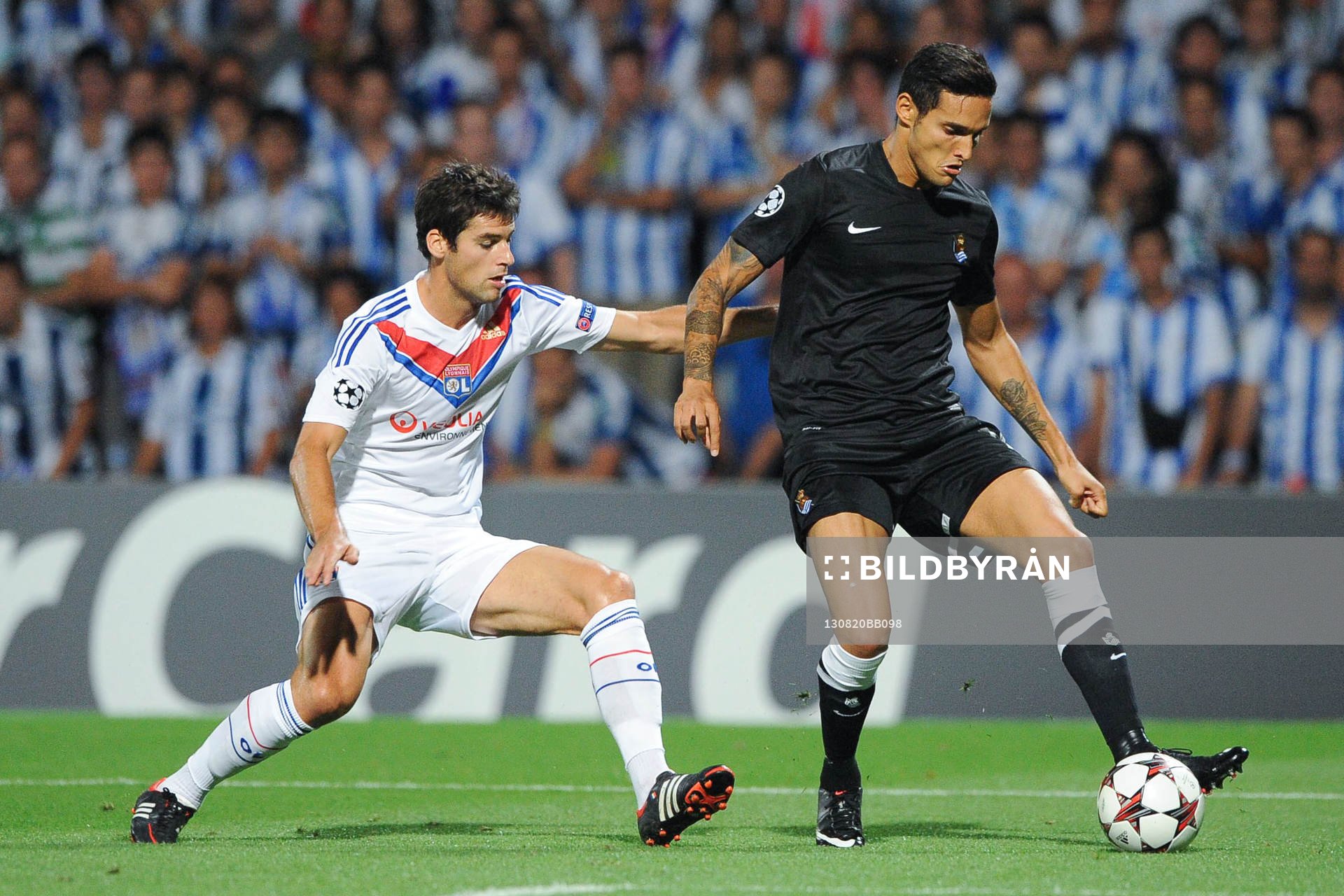 Fotboll, Kval till Champions League, Olympique Lyon - Real Sociedad: Yoann GOURCUFF / Liassine CADAMURO - 20.08.2013 - Lyon / Real Sociedad - Ligue des Champions Play Off -