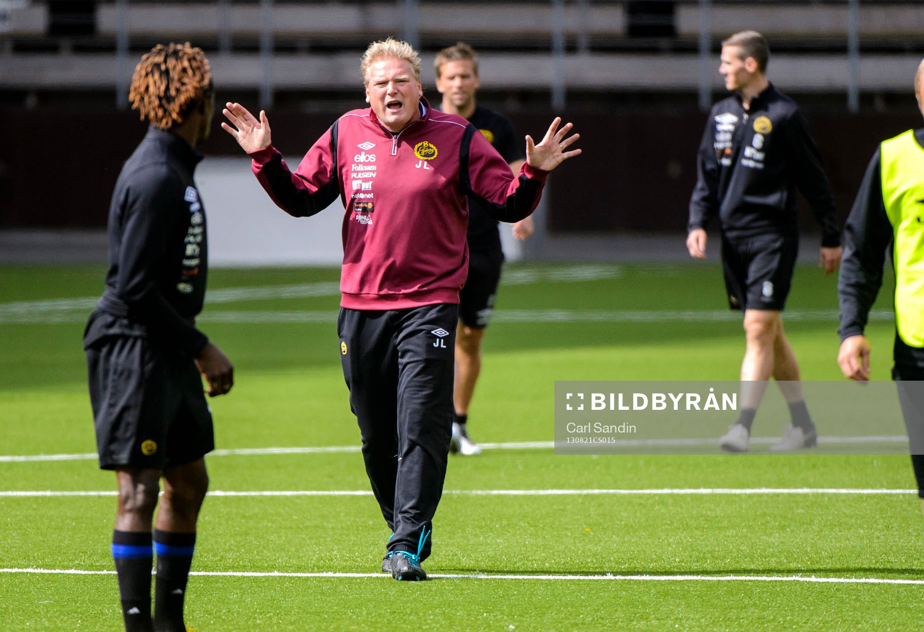 Elfsborgs tränare Jörgen Lennartsson ropar och