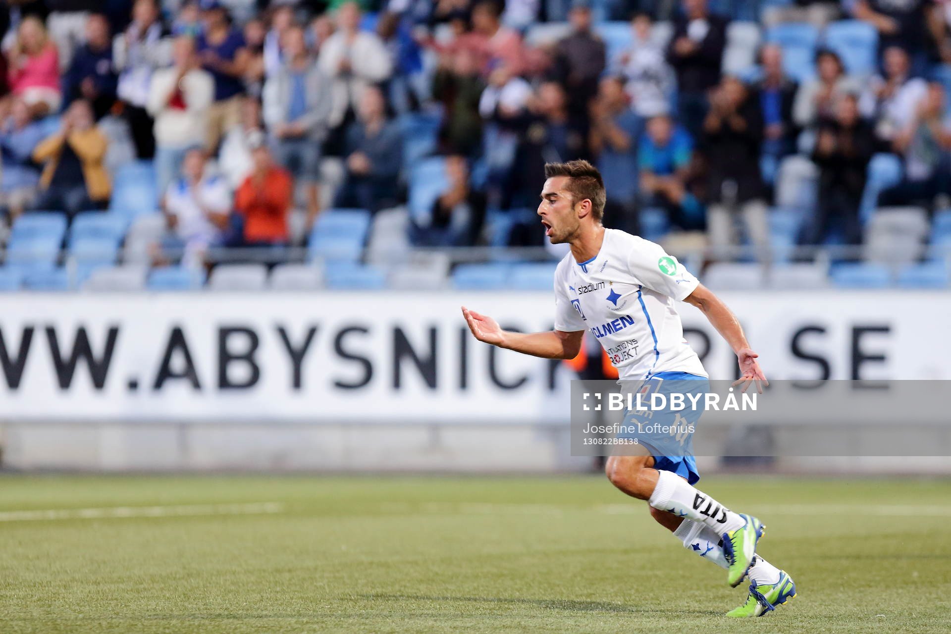 Norrköpings Christopher Nilsson Telo jublar efter att ha gjort 2-3 i fotbollsmatchen mellan Norrköping och Djurgården i Allsvenskan i fotboll den 22 augusti 2013 i Norrköping.
