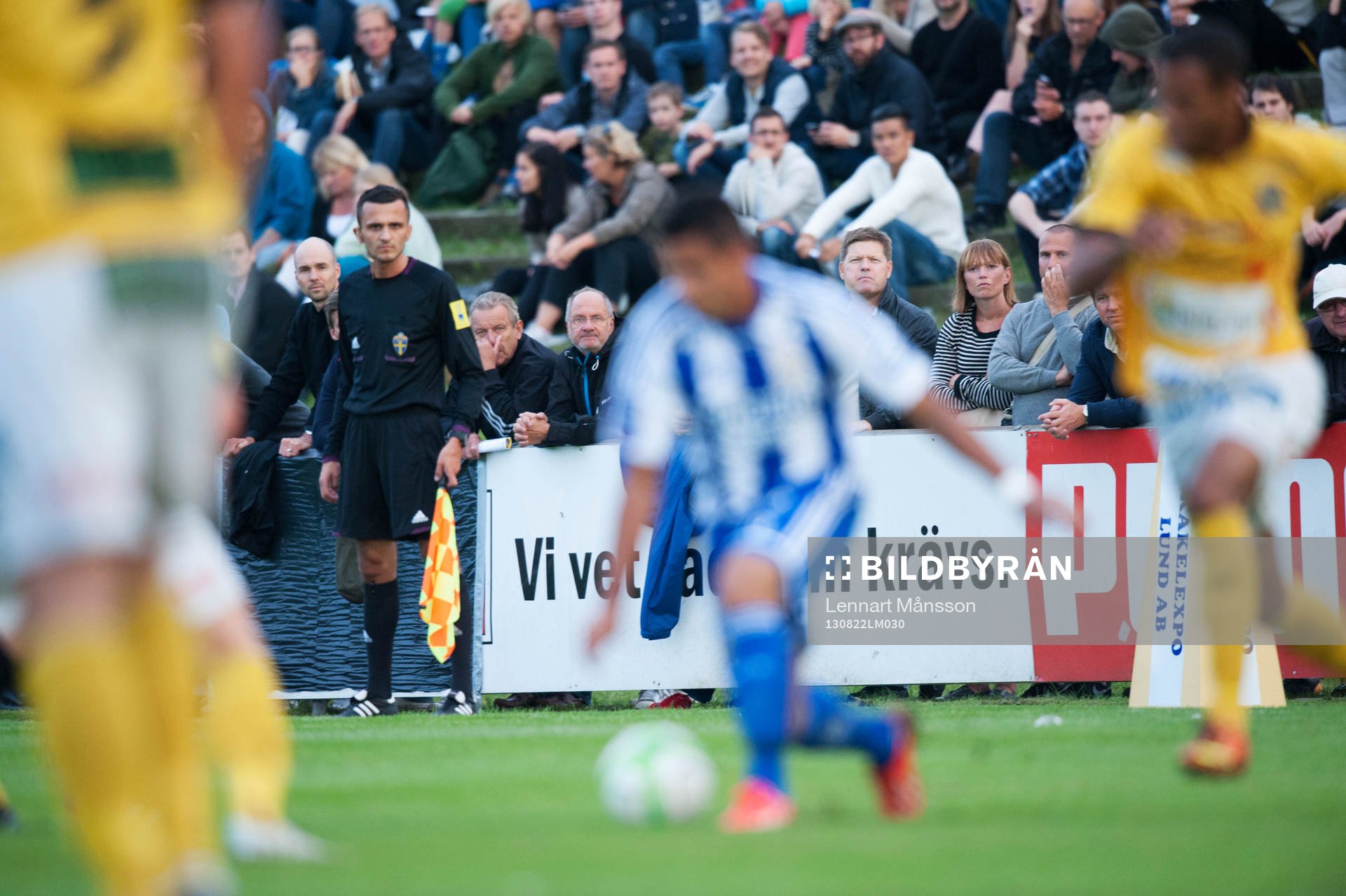 Fotboll, svenska cupen, Lund - IFK Göteborg: Assisterande domare, Mesud Kahrimanovic.