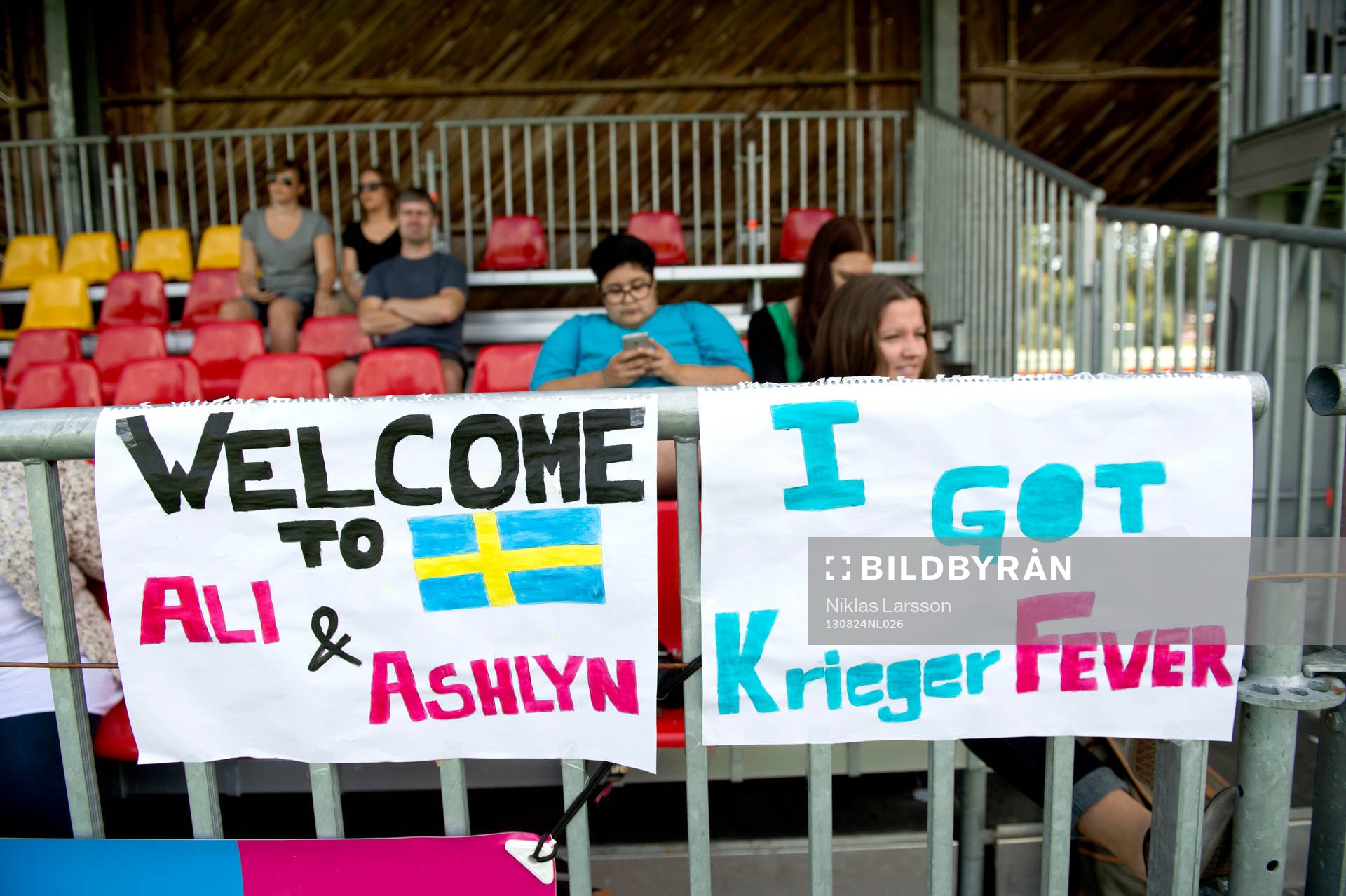 Ashlyn Harris och Alexandra Kreiger, Tyresö gjorde debut