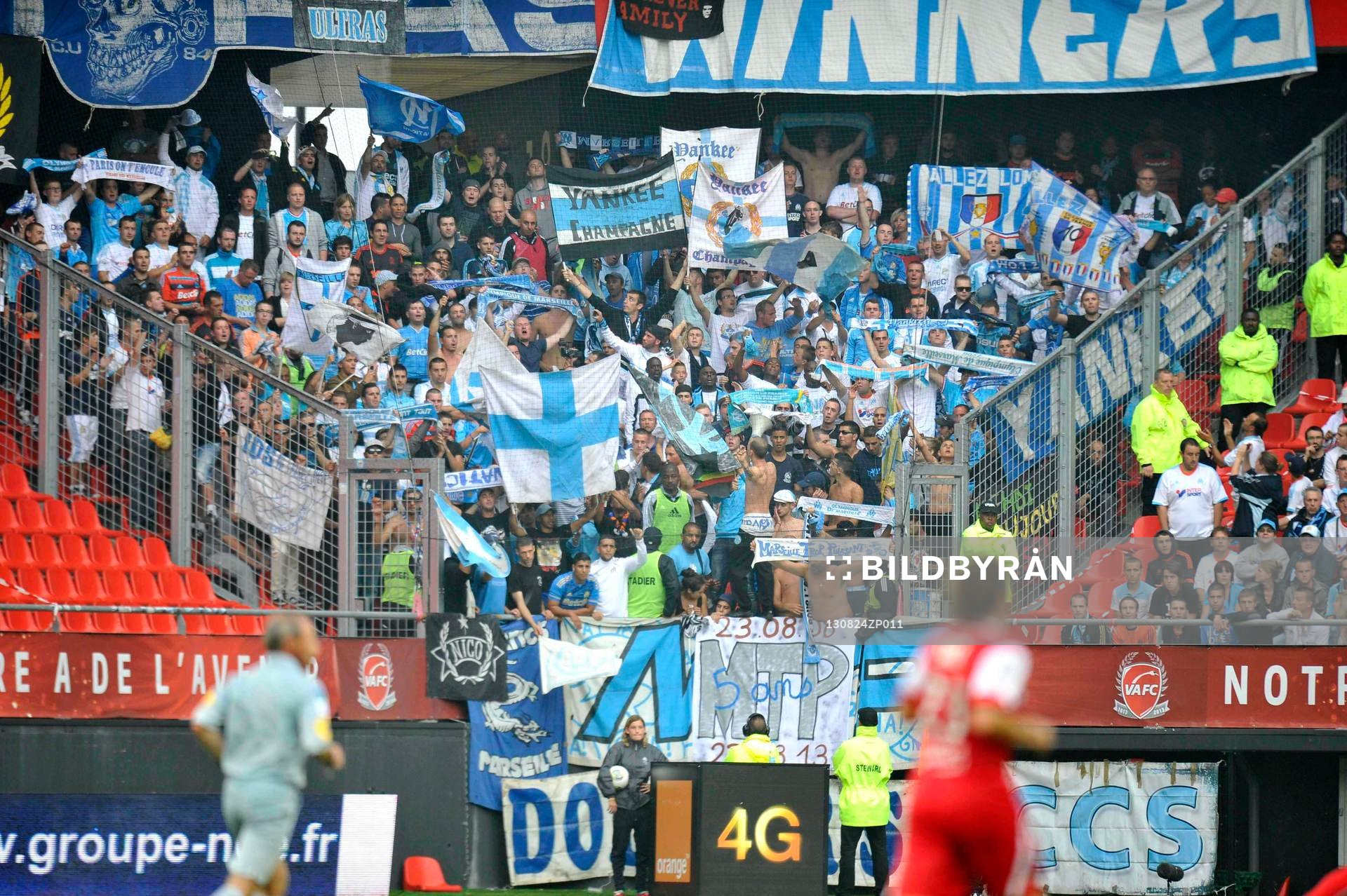  Fotboll, Lique 1, Valenciennes - Marseille: Supporters Marseille - 24.08.2013 - Valenciennes / Marseille - 3eme Journee de Ligue 1