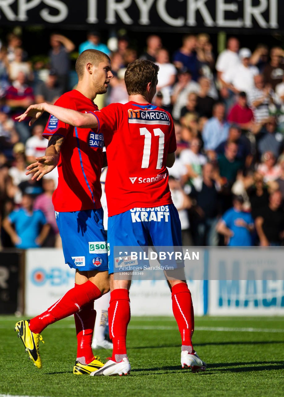 Helsingborgs Robin Simovic och Arnor Smarason firar 1-2 målet som senare tilldelades Helsingborgs Imad Khalili under fotbollsmatchen i Allsvenskan mellan Gefle och Helsingborg den 25 Augusti 2013 i Gävle.