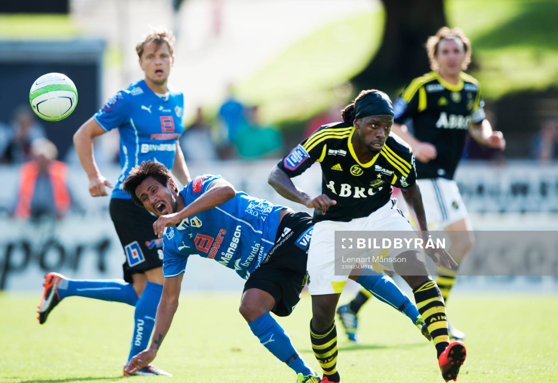 Varning, Antonio Rojas, Halmstad, Martin Mutumba, AIK,  i