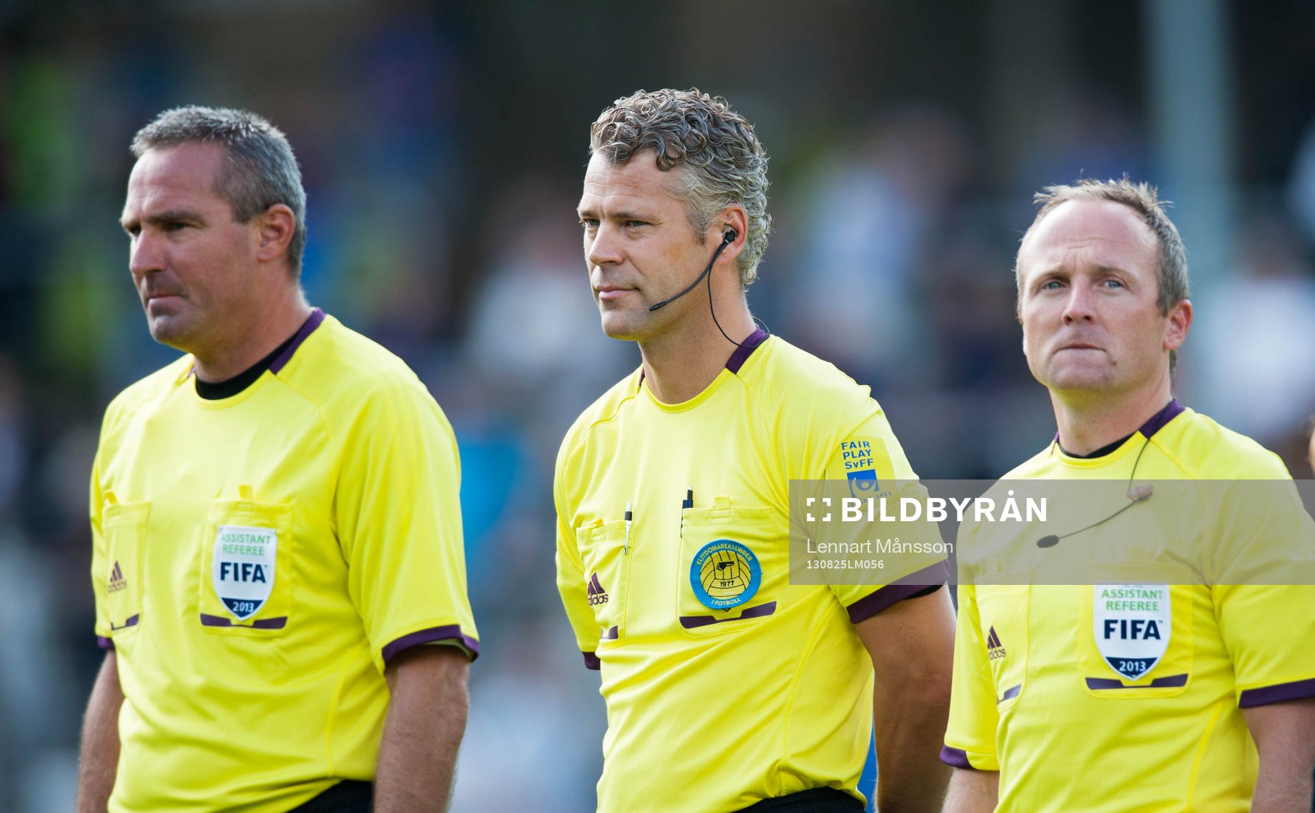 Fotboll, allsvenskan, Halmstad - AIK: Domartrion Tobias Mattsson, huvuddomare och Magnus Sjöblom och Joakim Flink, assisterande domare, i den allsvenska matchen mellan Halmstad och AIK.