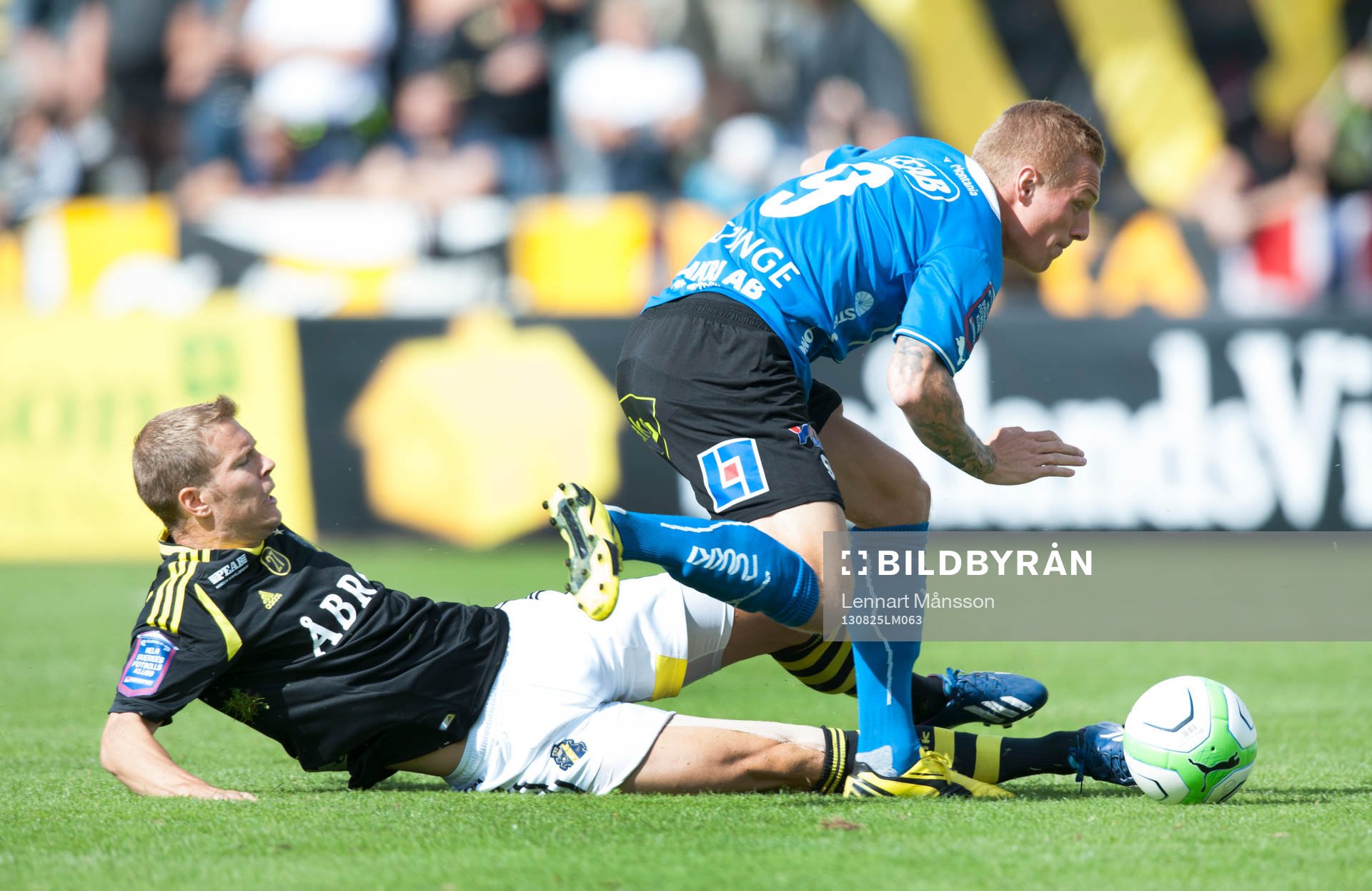 Gudjon Baldvinsson, Halmstad och Per Karlsson, AIK, i