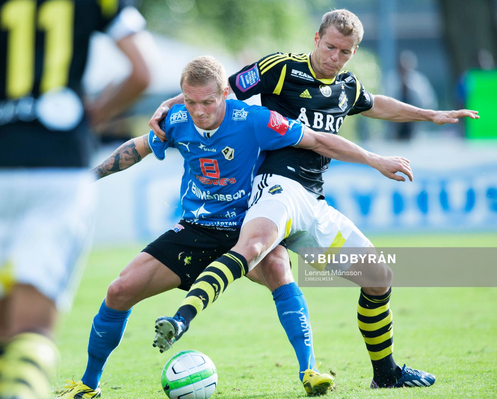 , Per Karlsson, AIK och Gudjon Baldvinsson, Halmstad  i