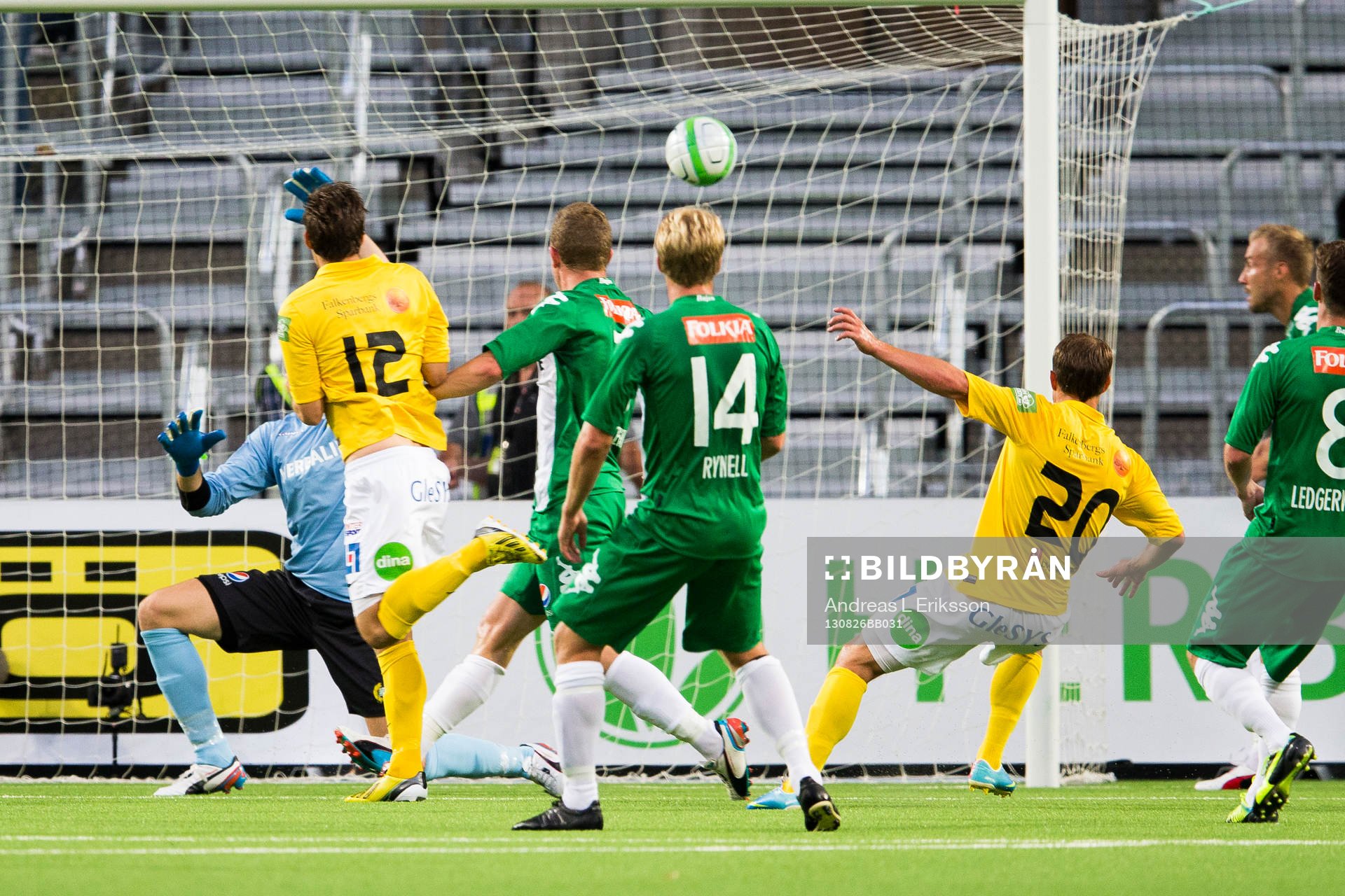 Falkenbergs Calle Wede gör 1-0 för Falkenberg