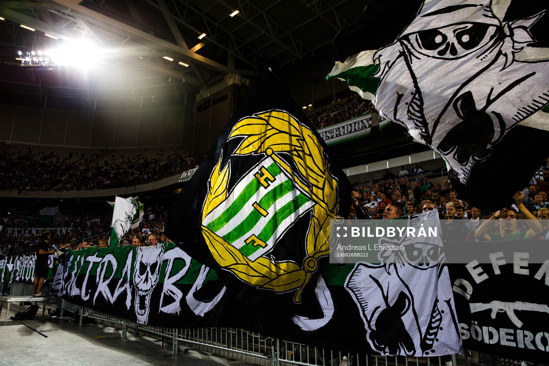 Hammarbys klack med flaggor