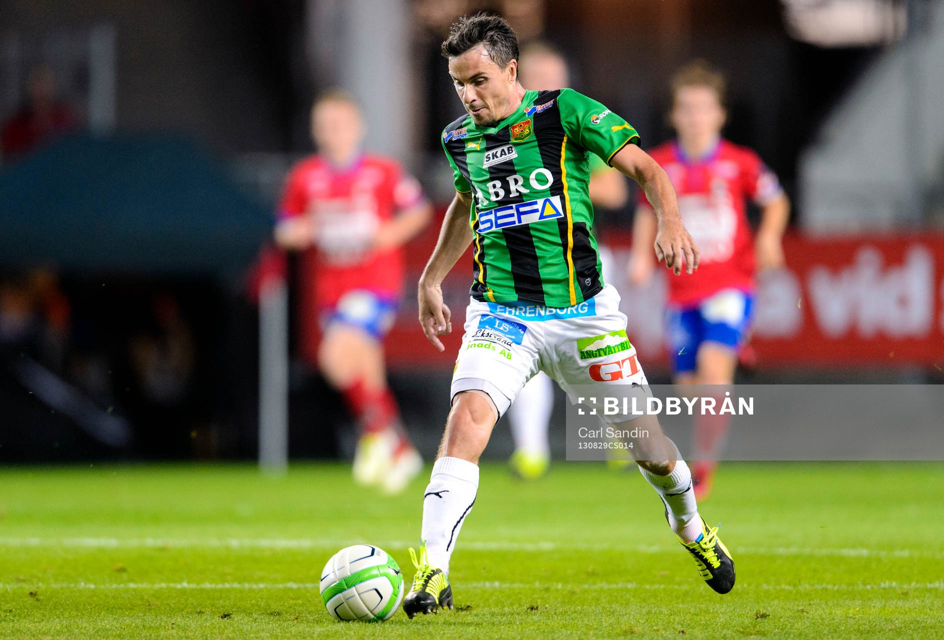 Gais Daniel Mendes med bollen