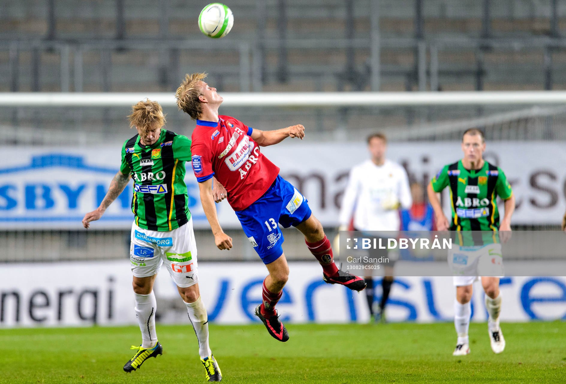 Gais Andreas Drugge i nickduell med Örgrytes Johan Hedman